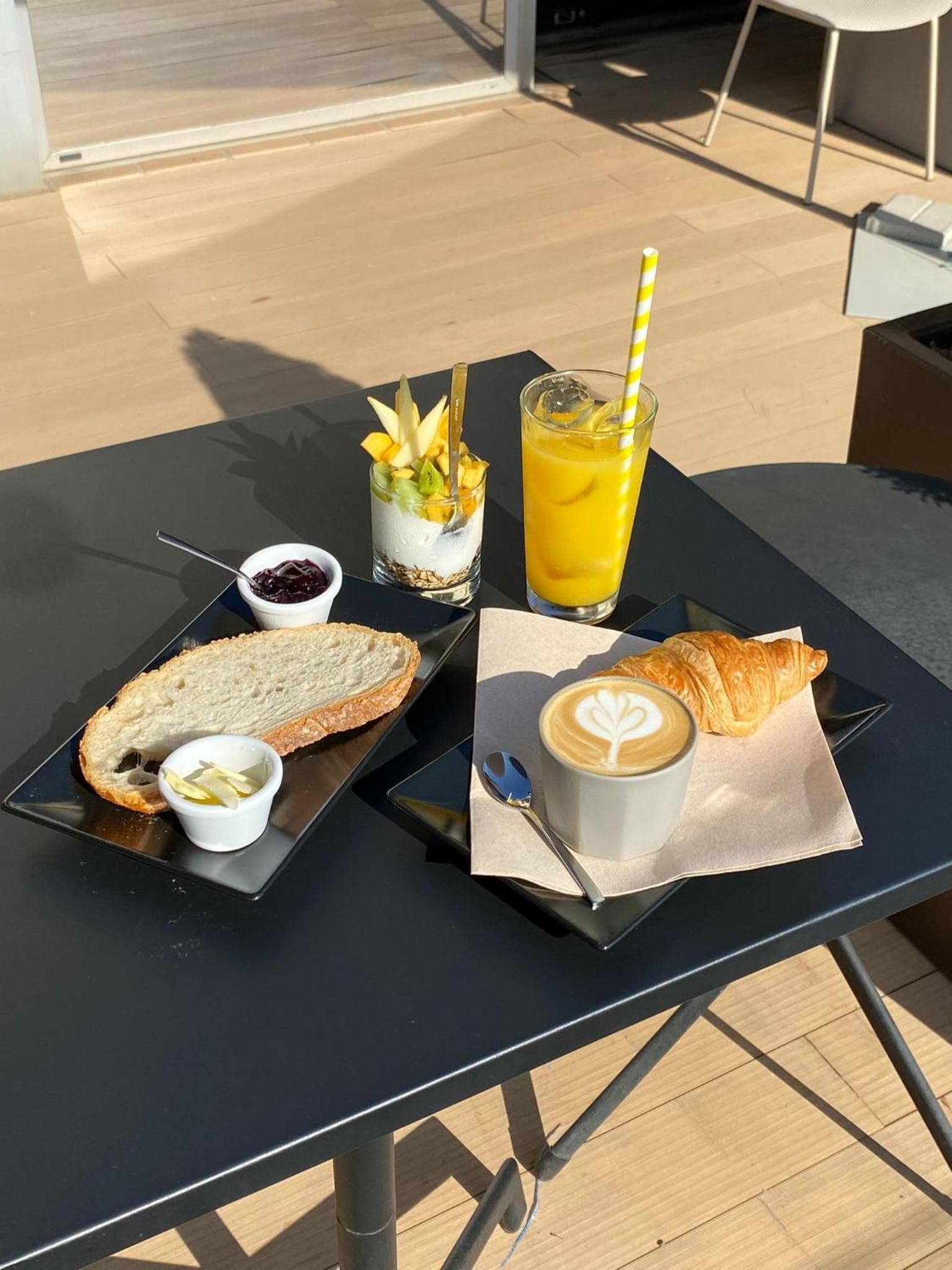 Líbere Barcelona Sant Antoni — 14