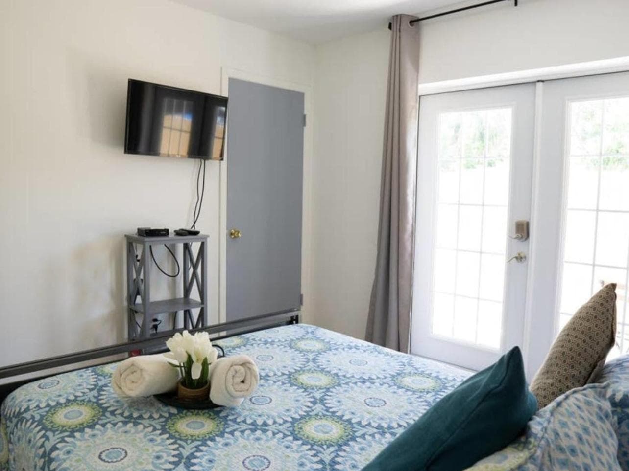 Mi Casa Es Tu Casa, Airport Suites — 26