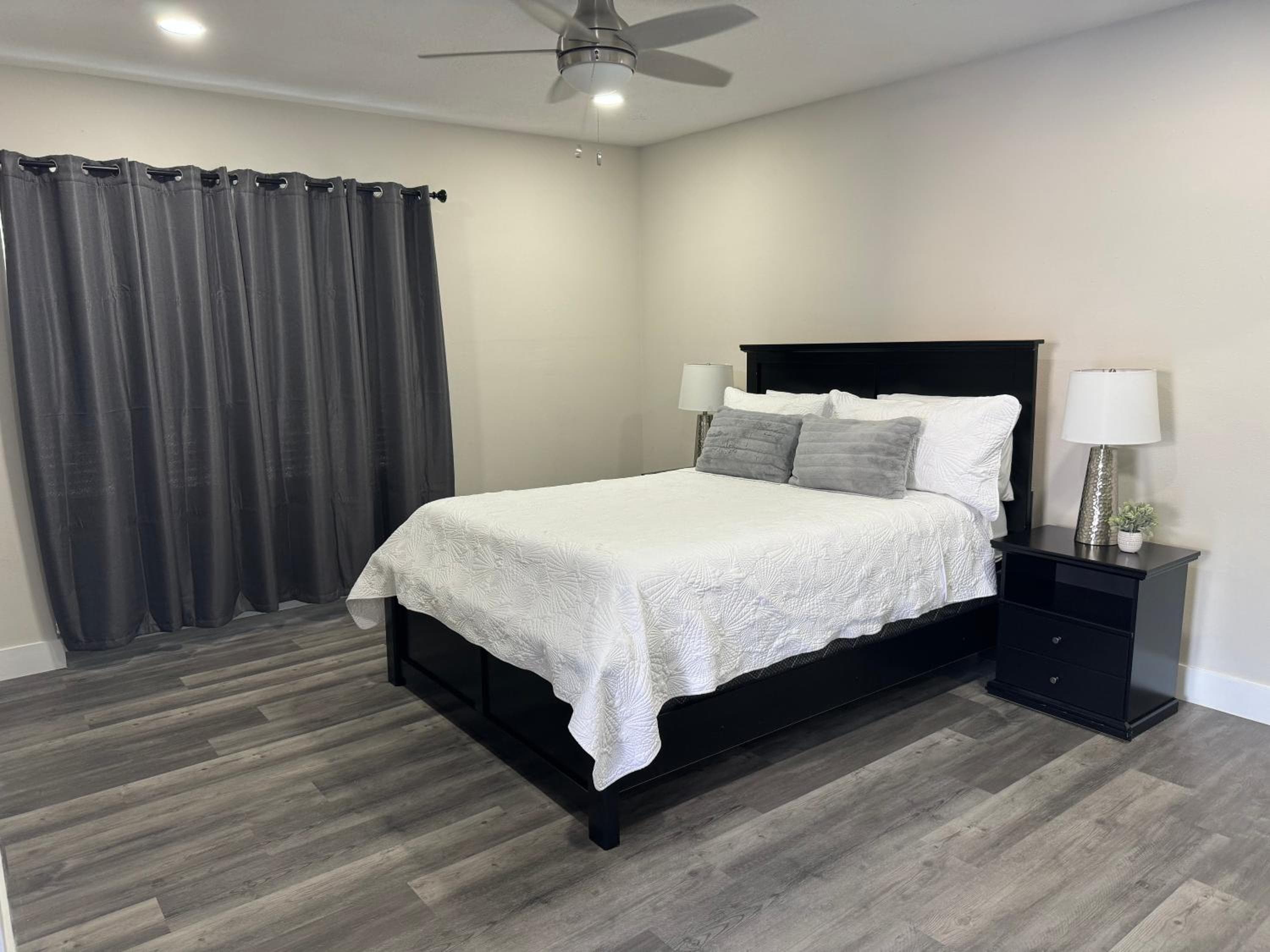 Deluxe Apartment whit laundry — 17