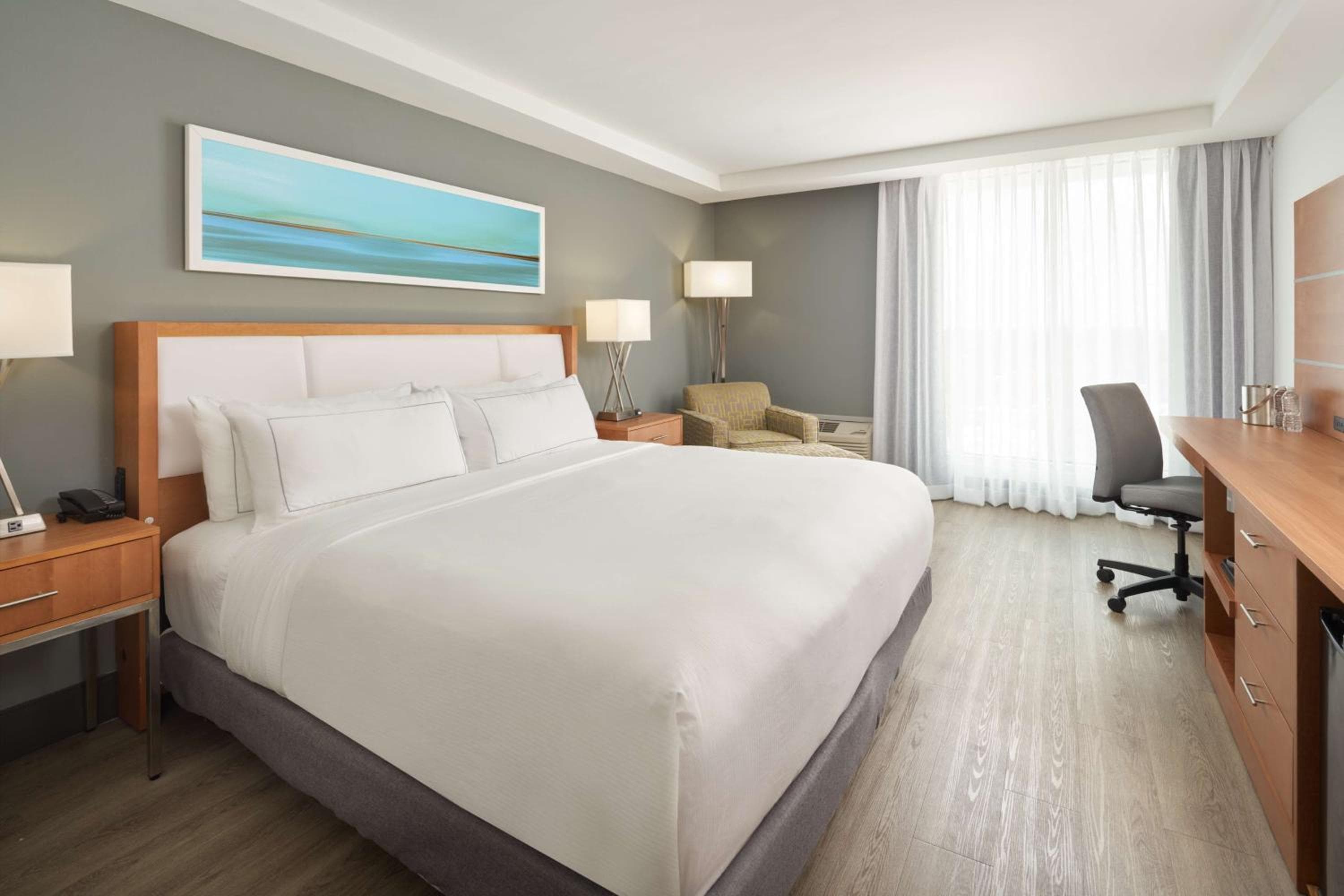 DoubleTree by Hilton Miami North I-95 — 9
