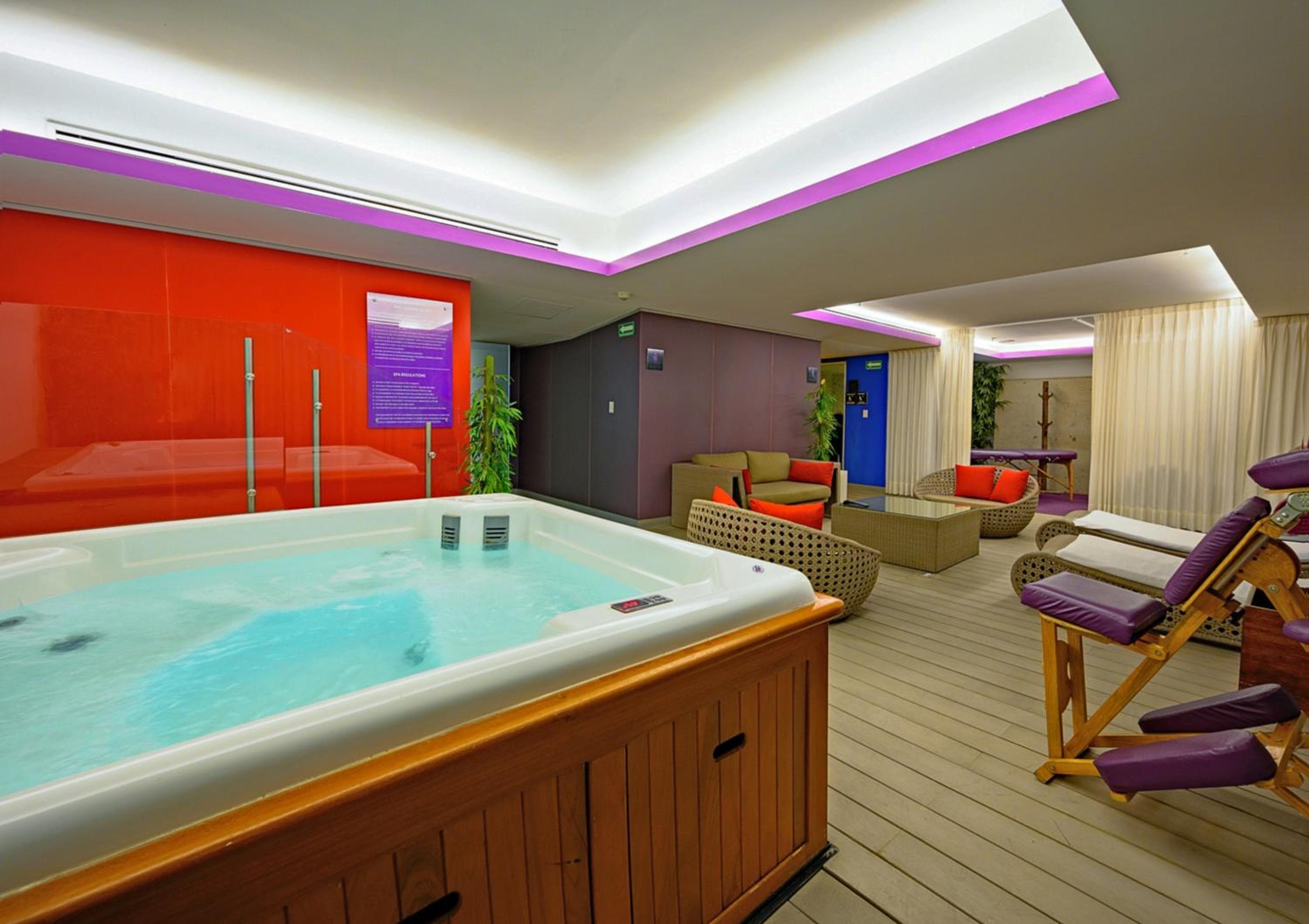 Las Suites Campos Eliseos — 3