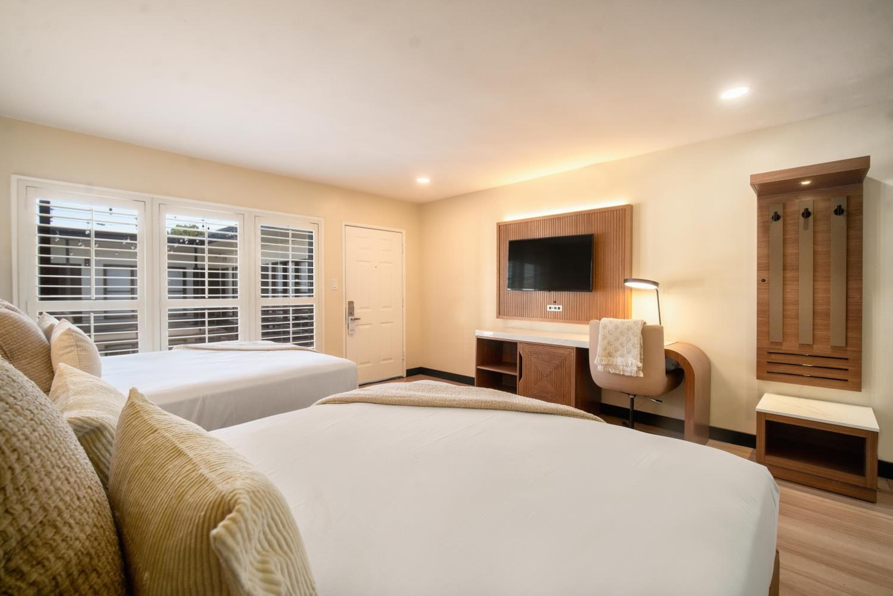 LYFE INN & SUITES by AGA - Beverly Hills — 11