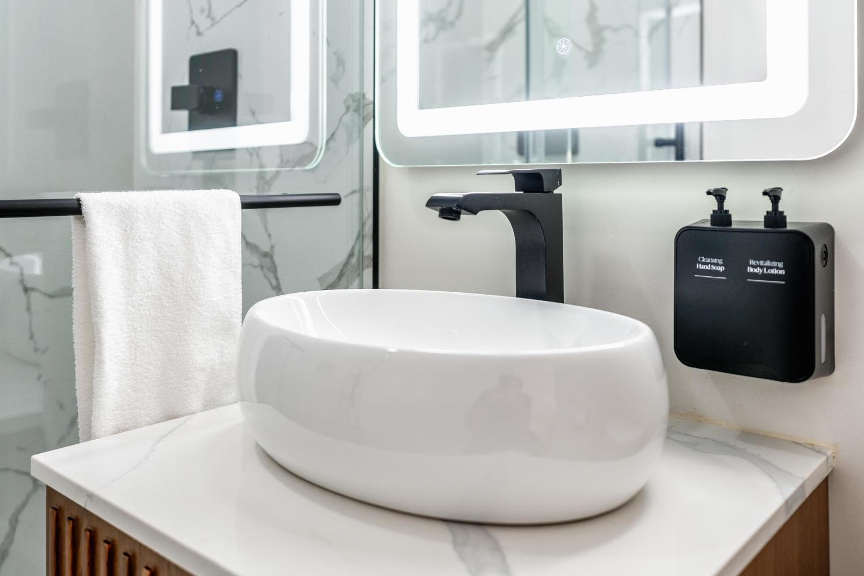 LYFE INN & SUITES by AGA - Beverly Hills — 20