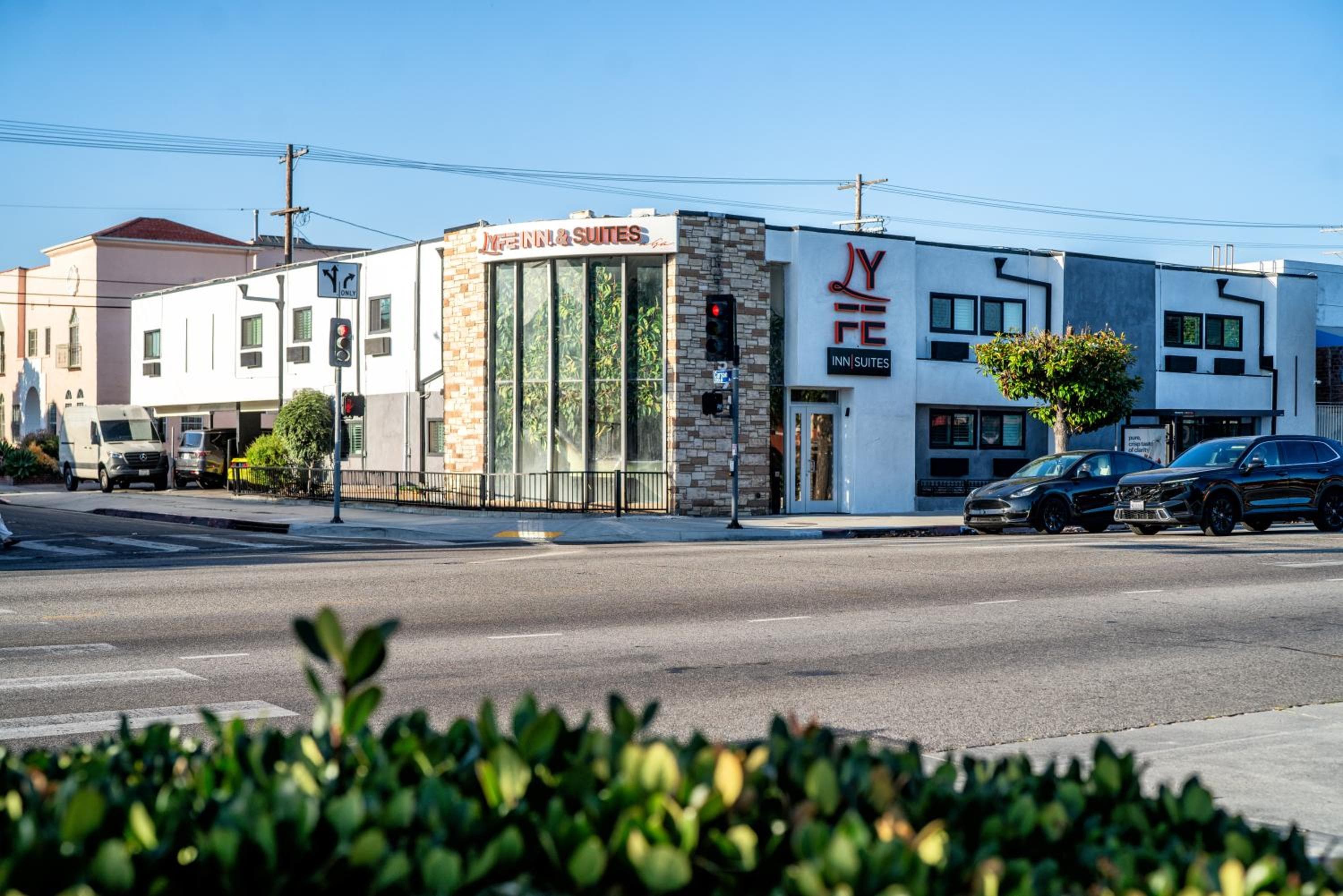 LYFE INN & SUITES by AGA - Beverly Hills — 4