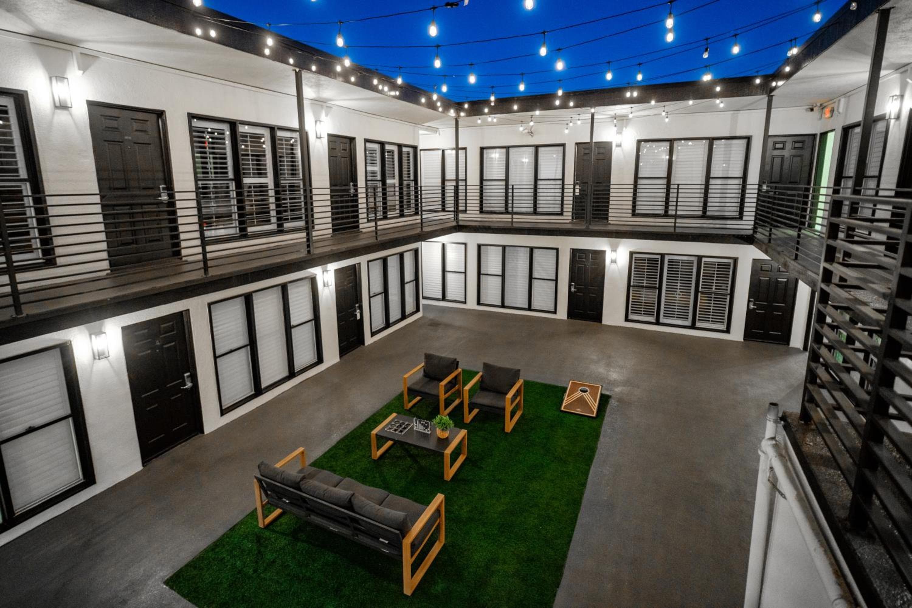 LYFE INN & SUITES by AGA - Beverly Hills — 5