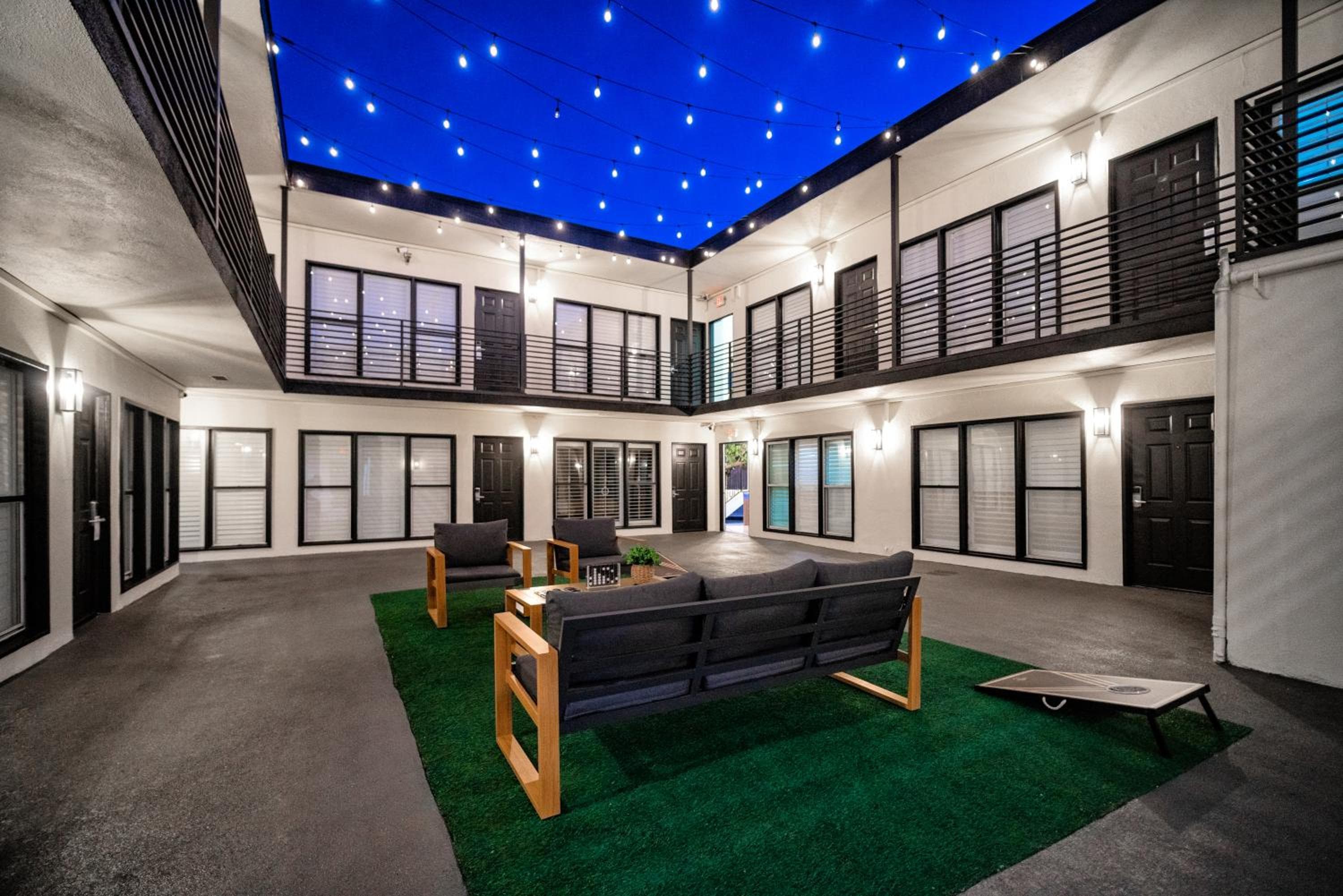LYFE INN & SUITES by AGA - Beverly Hills — 6