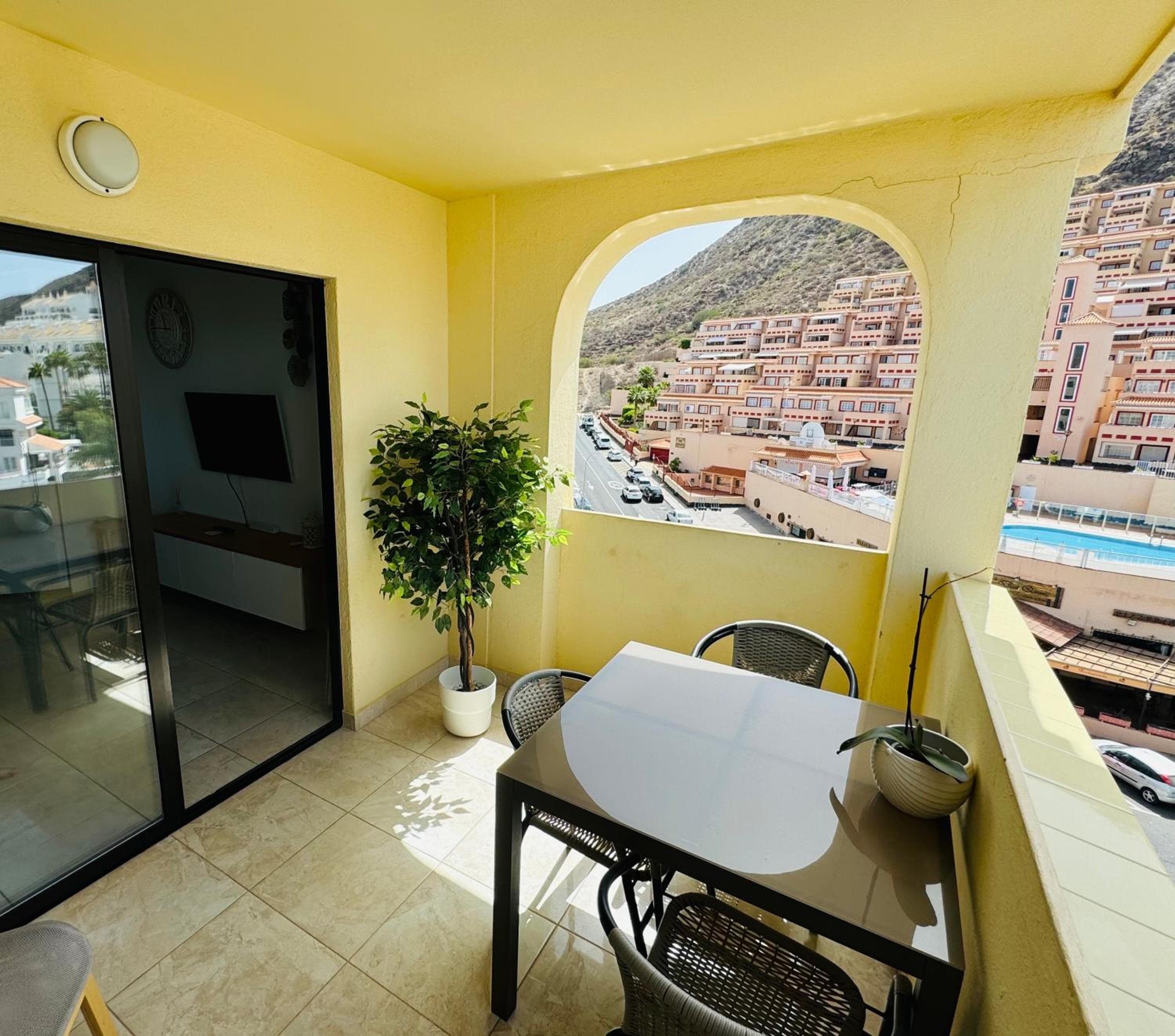 Lana Castle Apartment with sea view — 5