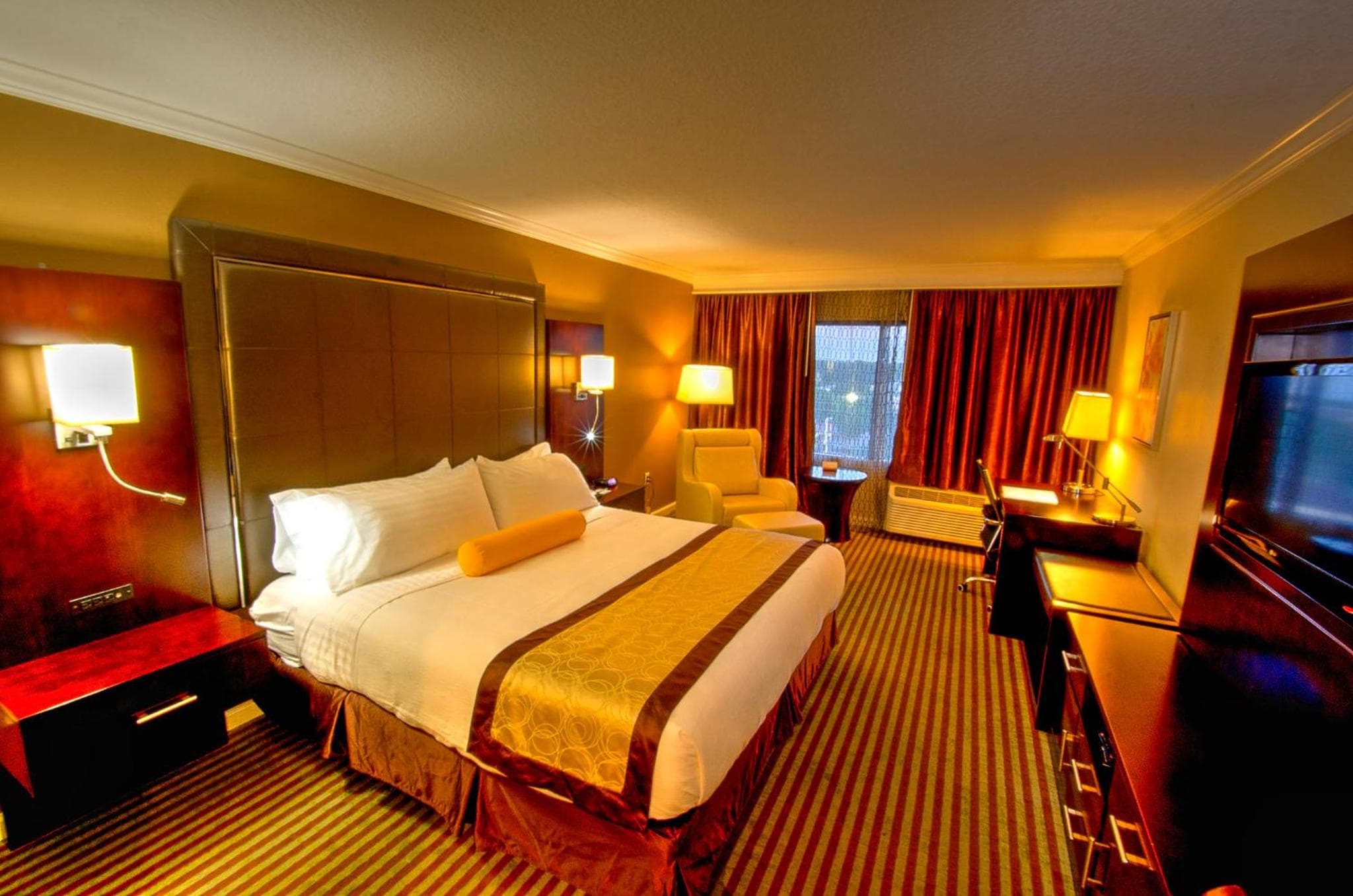 Holiday Inn Orlando East-UCF Area by IHG — 13