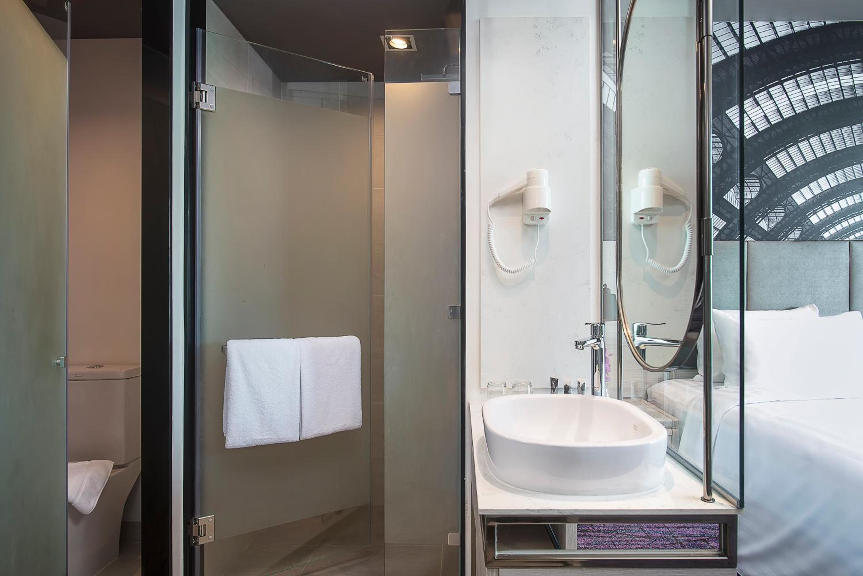 Mercure Bangkok Makkasan — 21