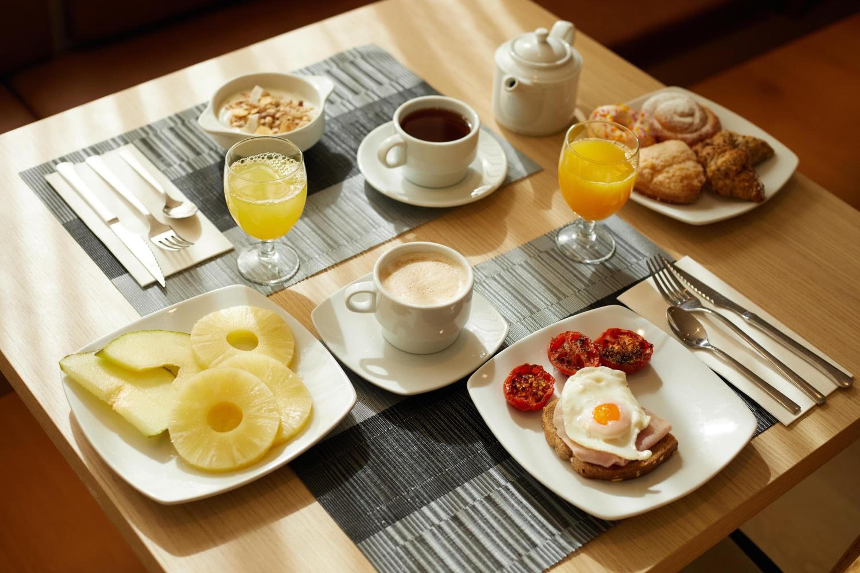 Hotel Zurbarán Palma — 11