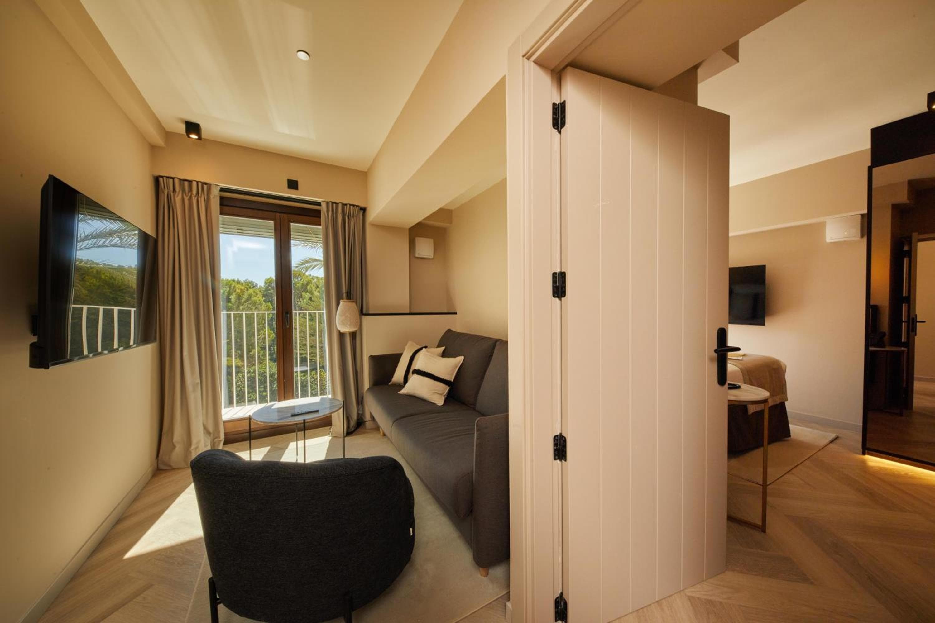 Belle Marivent Boutique Hotel — 6