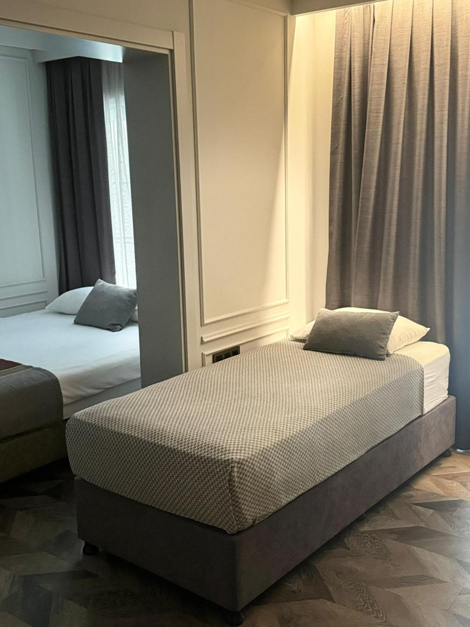 Livro Hotel — 22