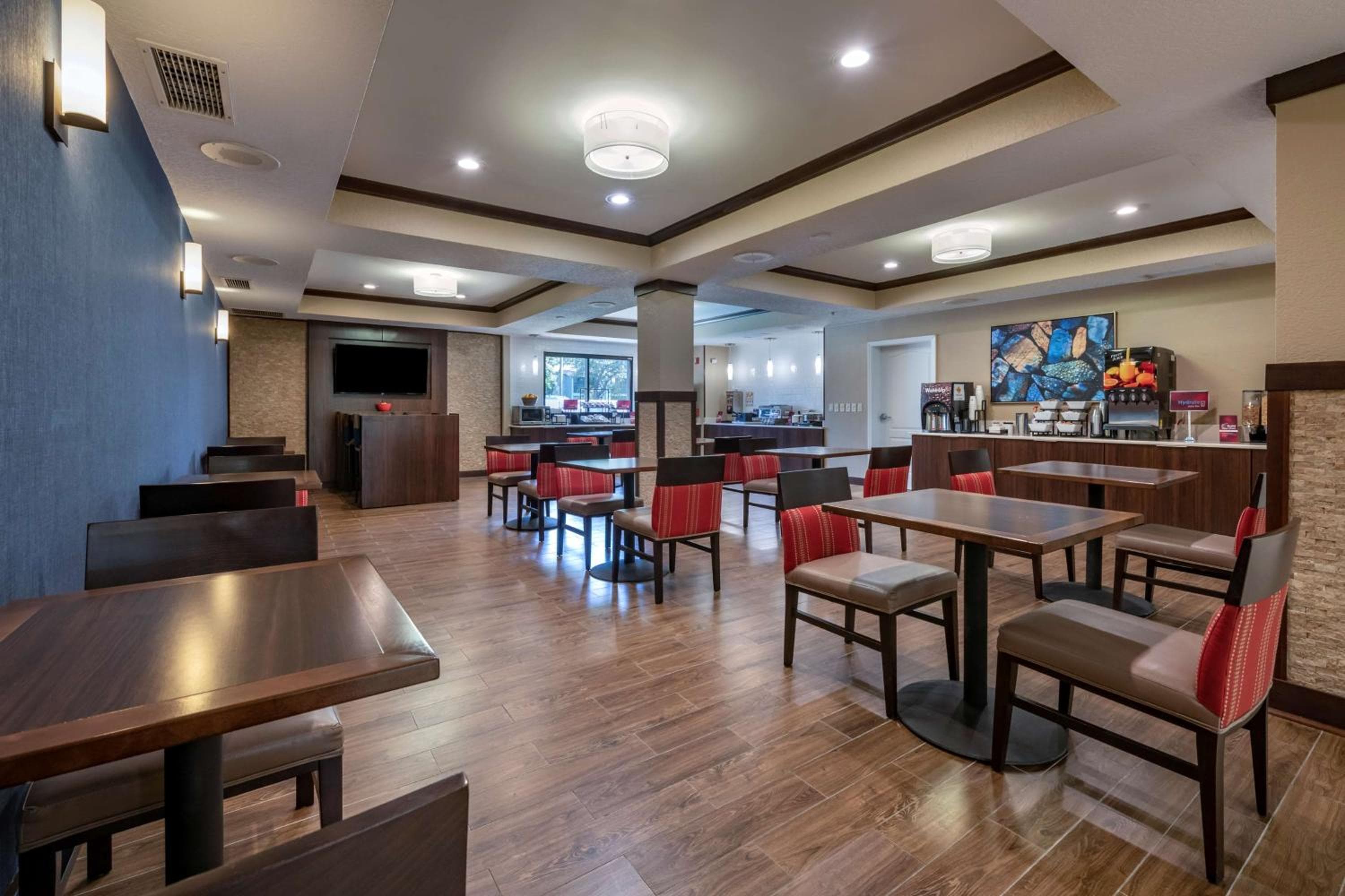Best Western Plus Orlando East - Zona UCF — 5