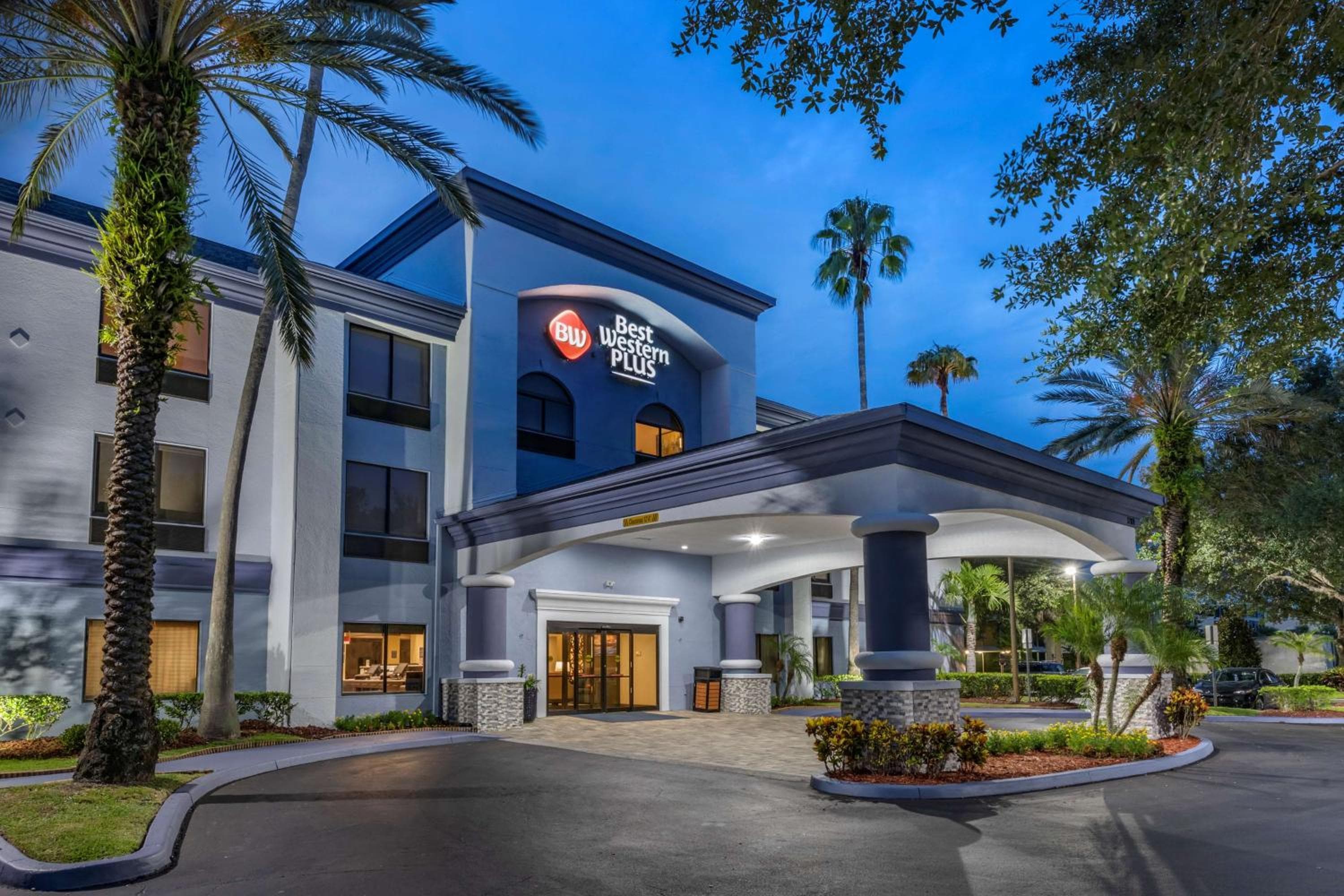 Best Western Plus Orlando East - Zona UCF — 11