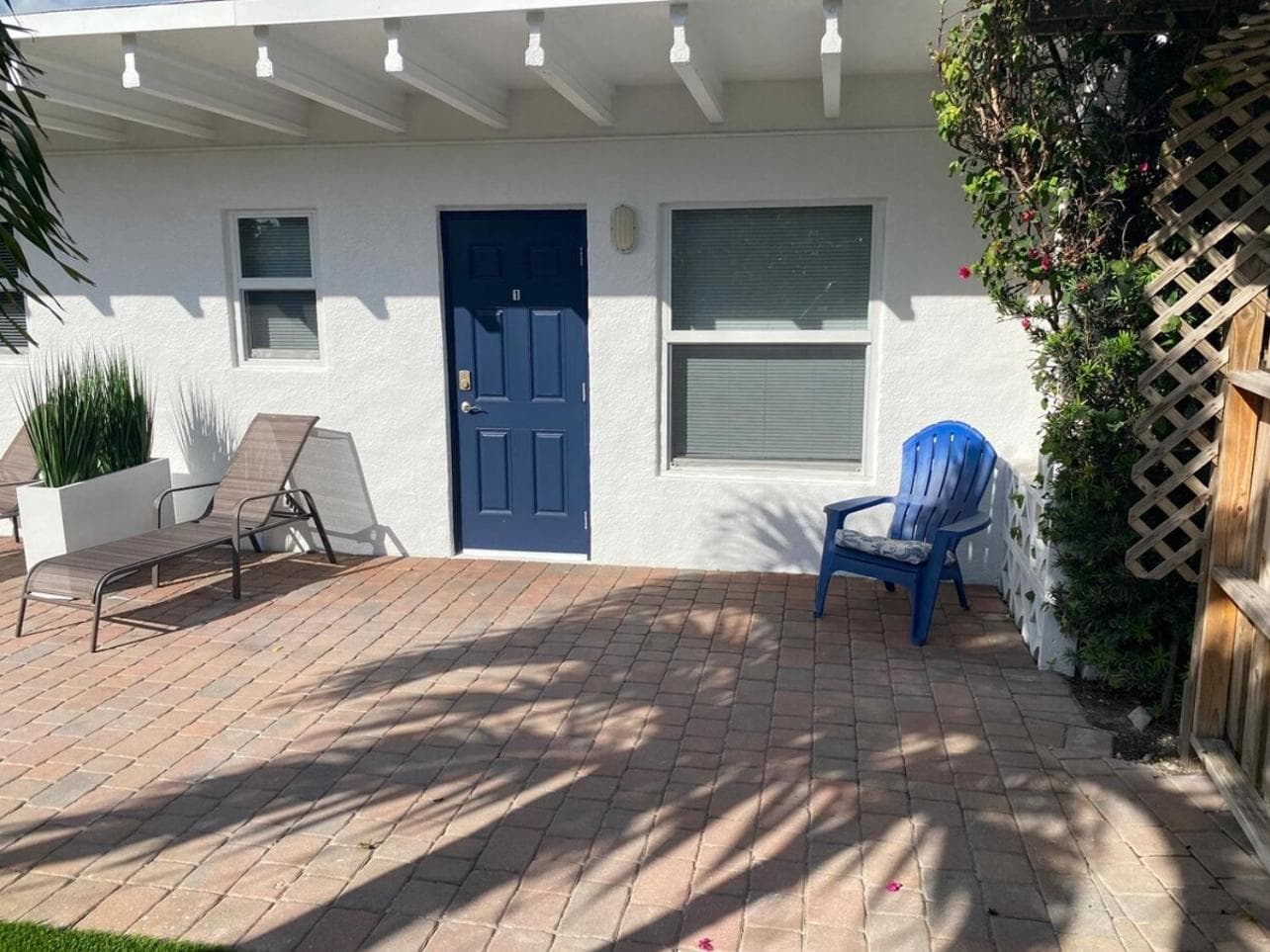 2 Min Walk To The Beach- Renovated King Studio #2 — 8