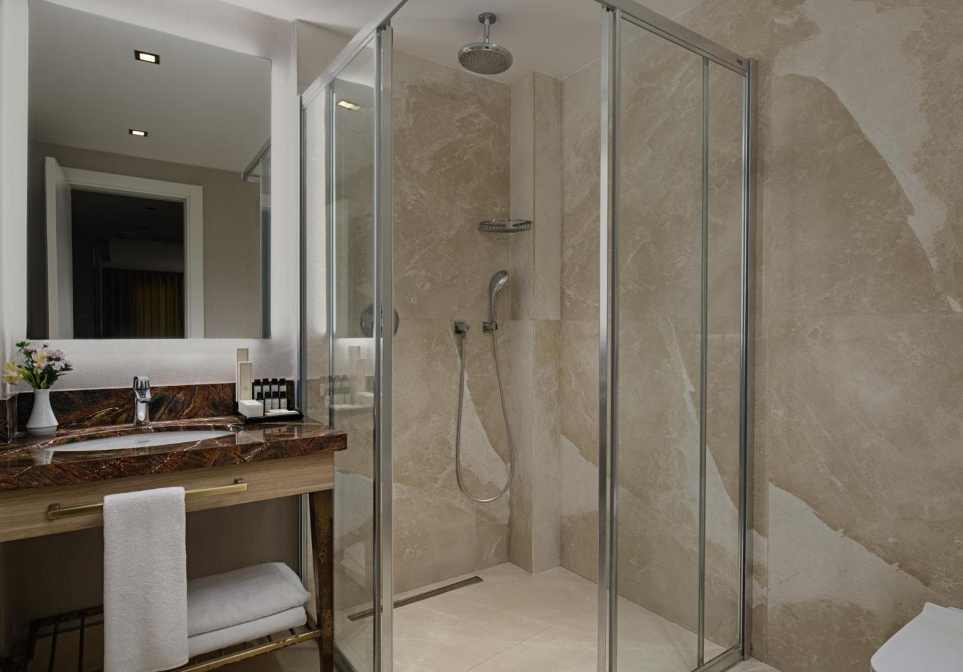 Febor Estambul Bomonti Hotel & Spa — 17