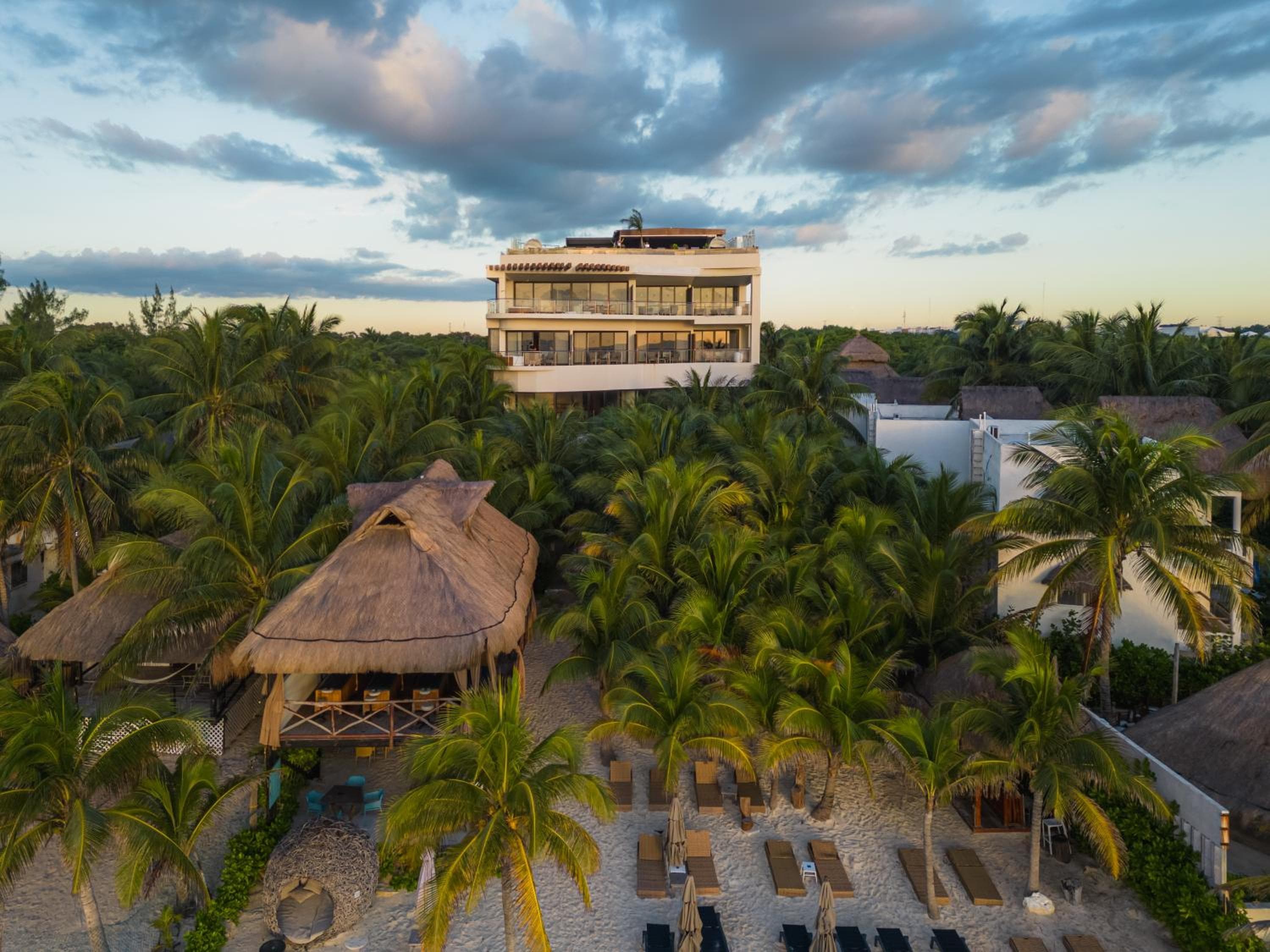 Mvngata Beach Hotel — 1
