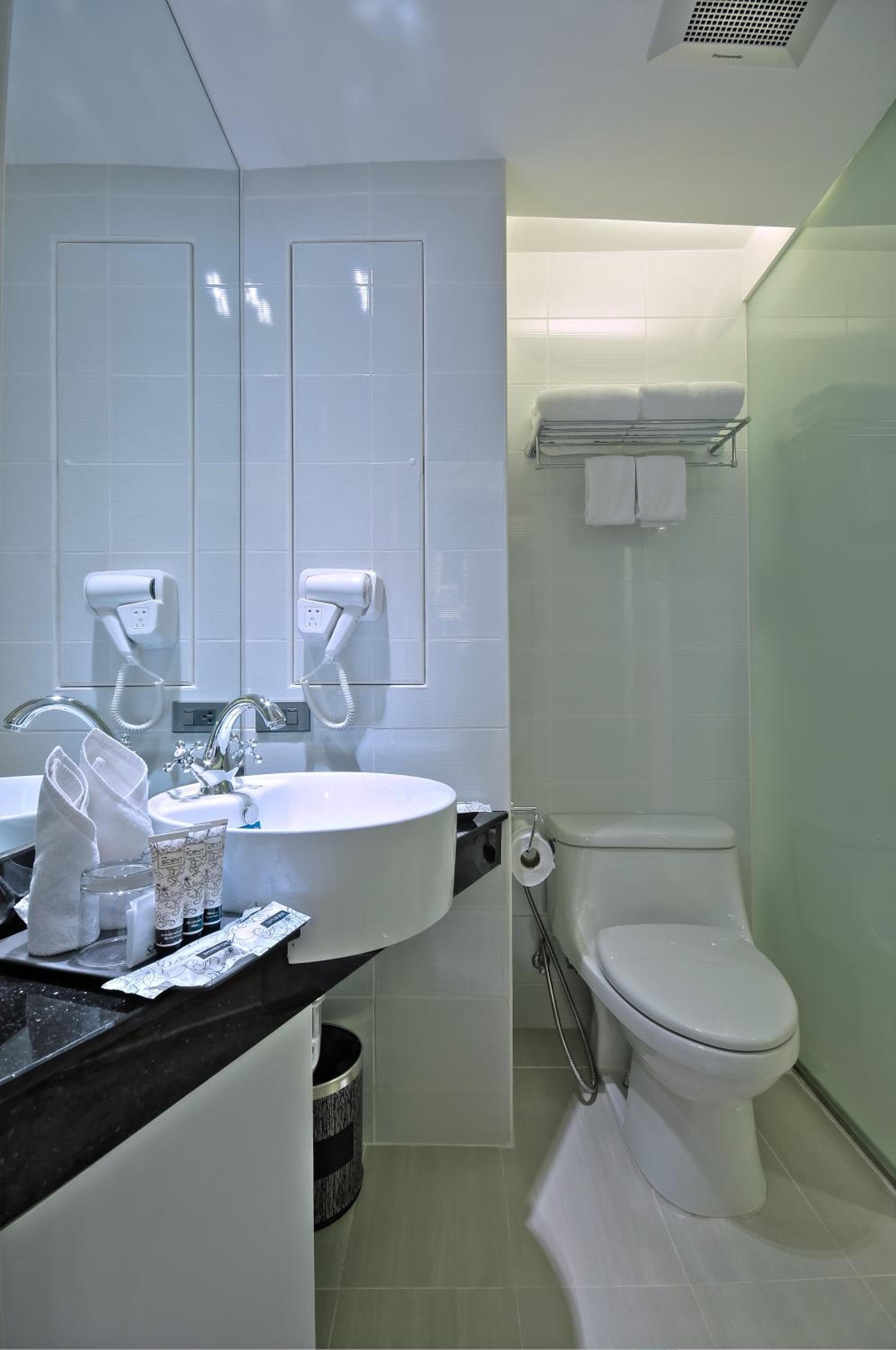 Sukhumvit Suites Hotel — 20