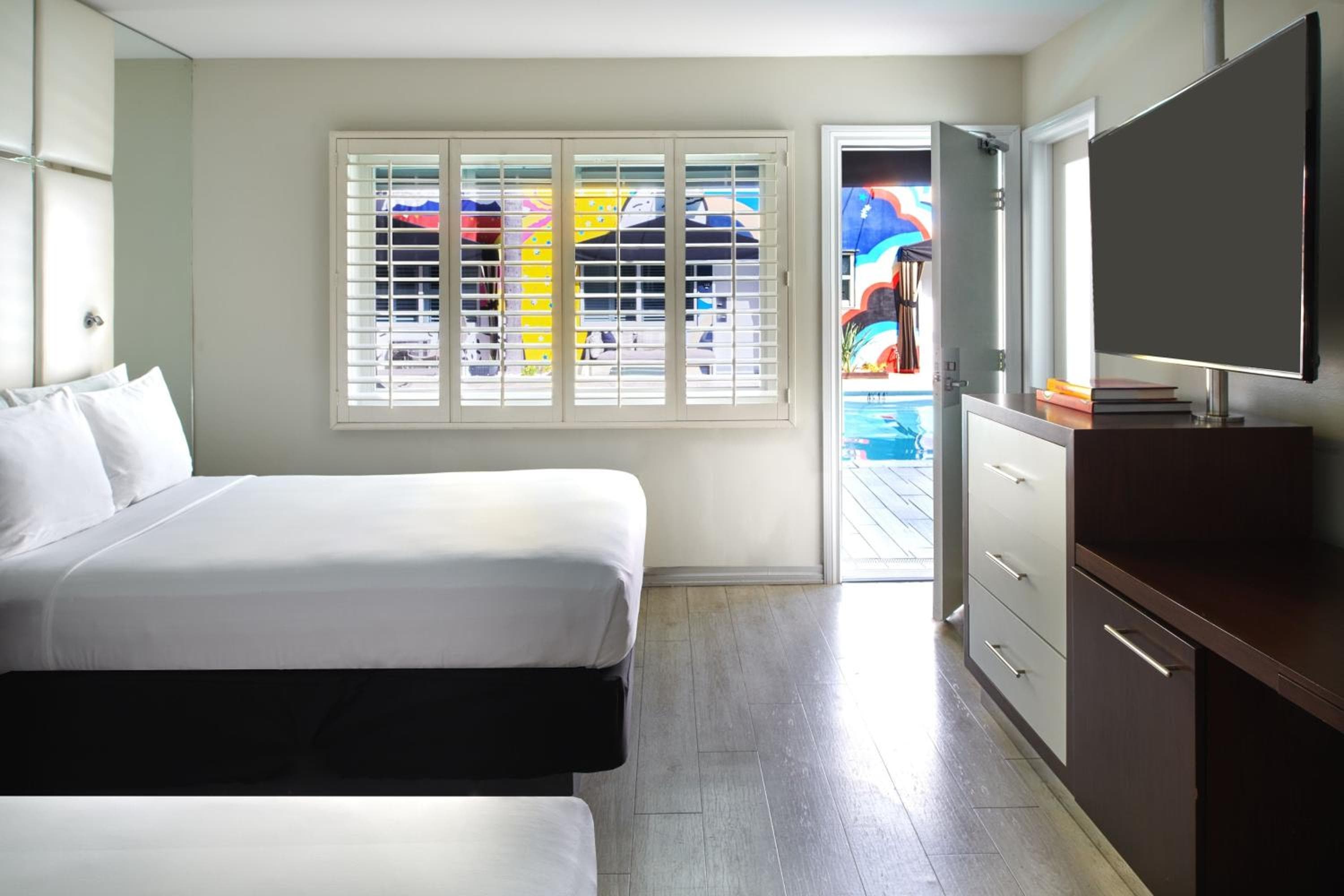 Hotel Ziggy On Sunset — 29