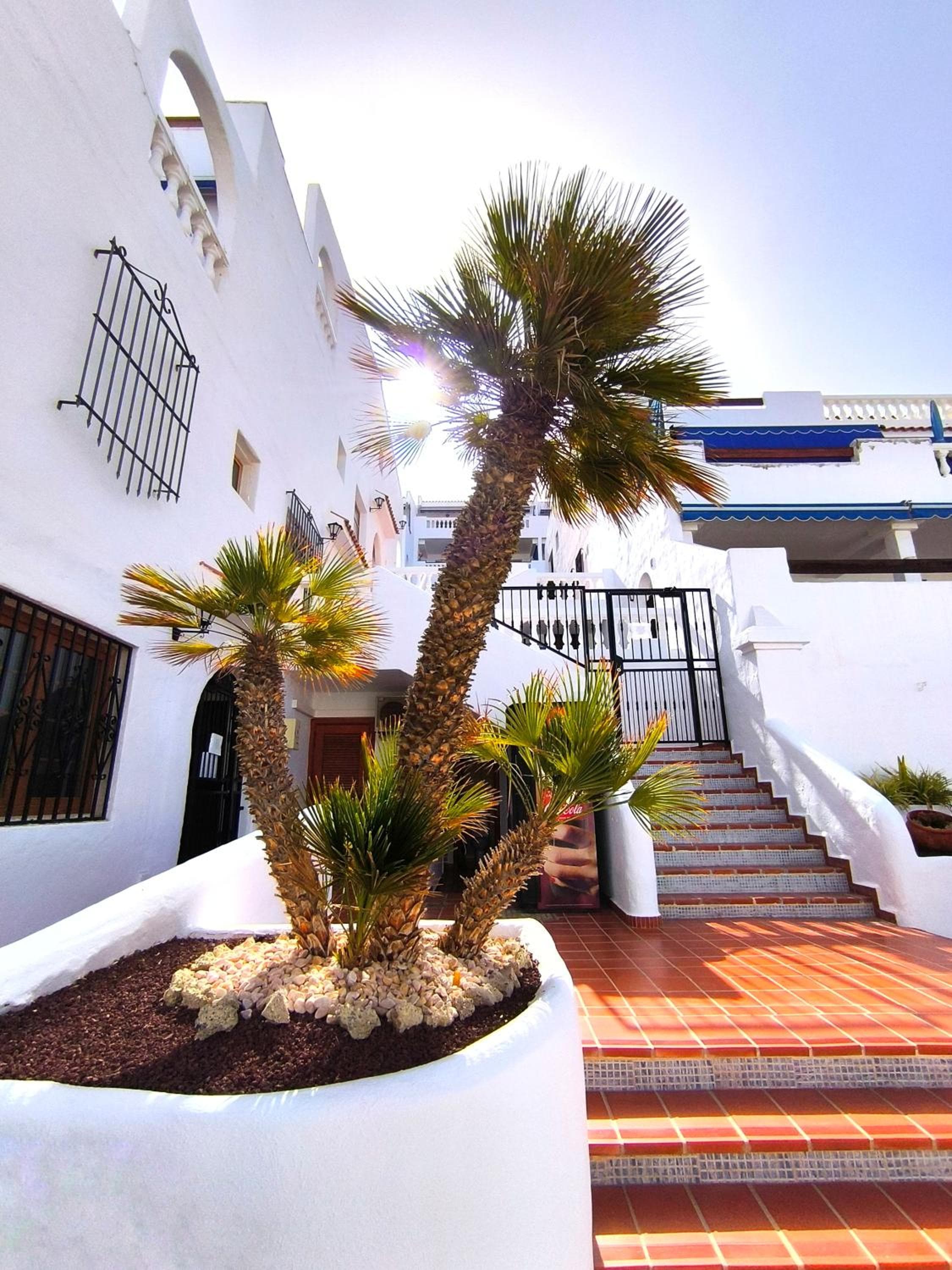 Los Cristianos - breathtaking view, AC, heated pool, fibre net — 4