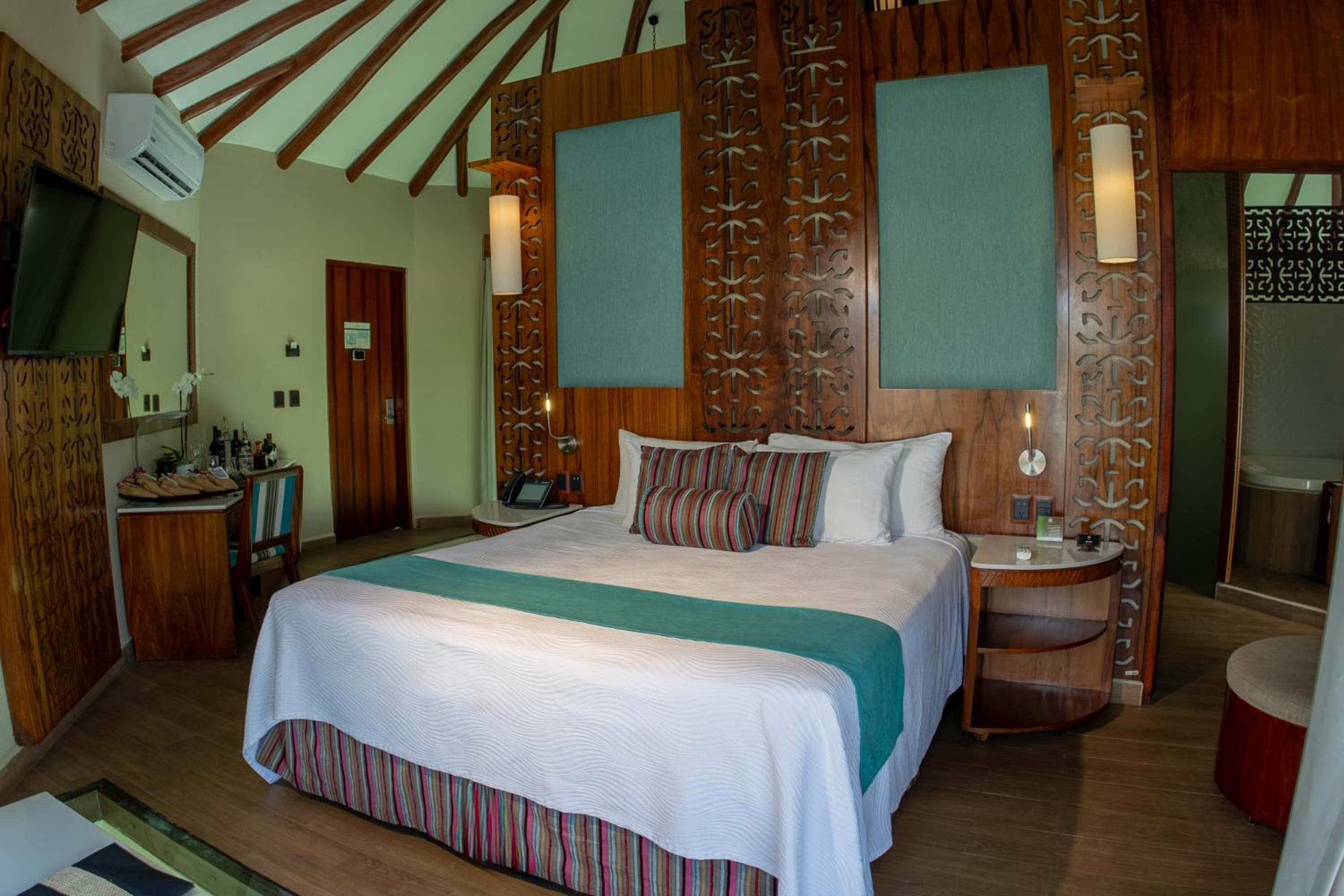 Palafitos Overwater Bungalows, All & More Inclusive - Adults Only — 27