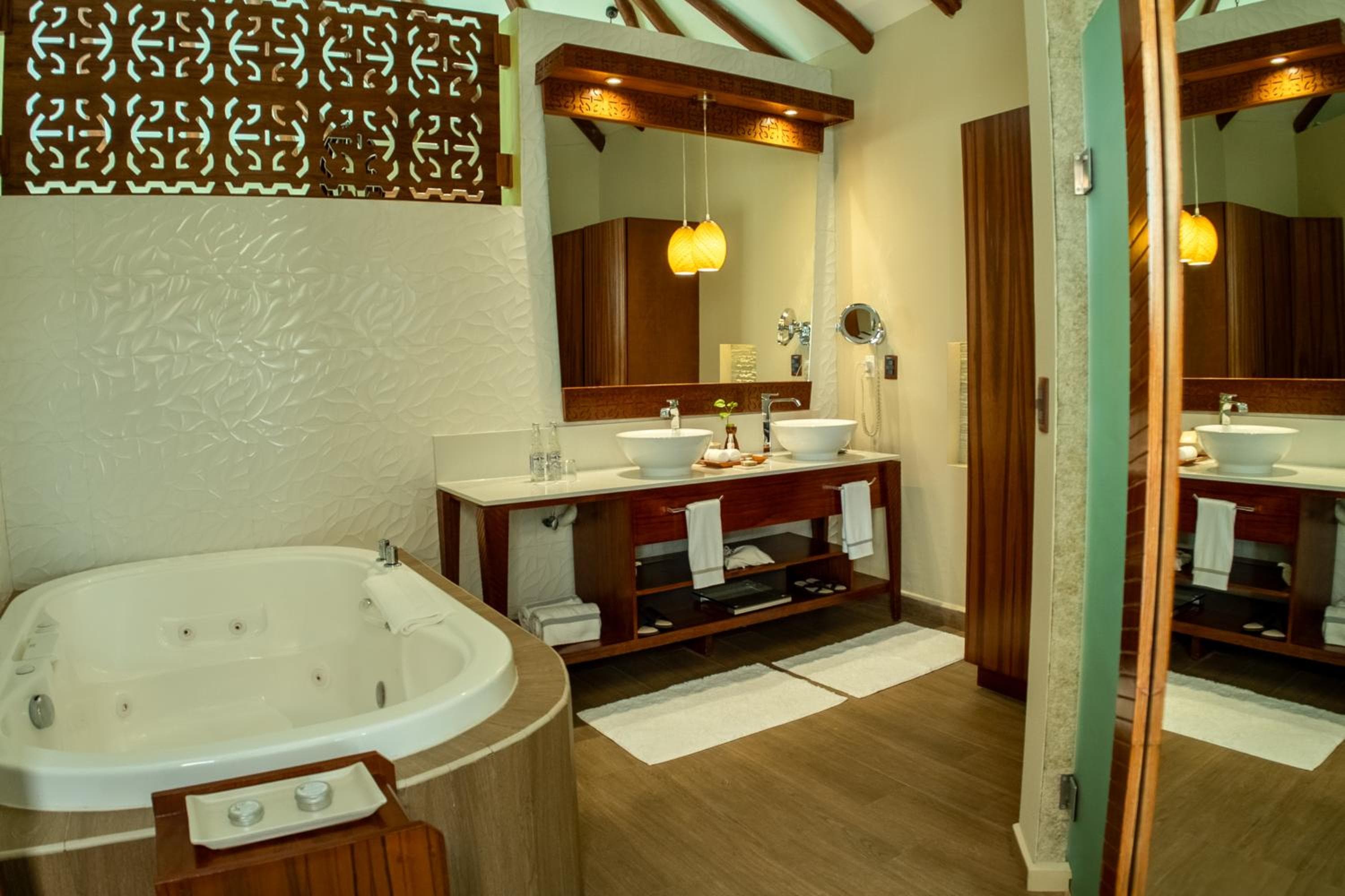 Palafitos Overwater Bungalows, All & More Inclusive - Adults Only — 23
