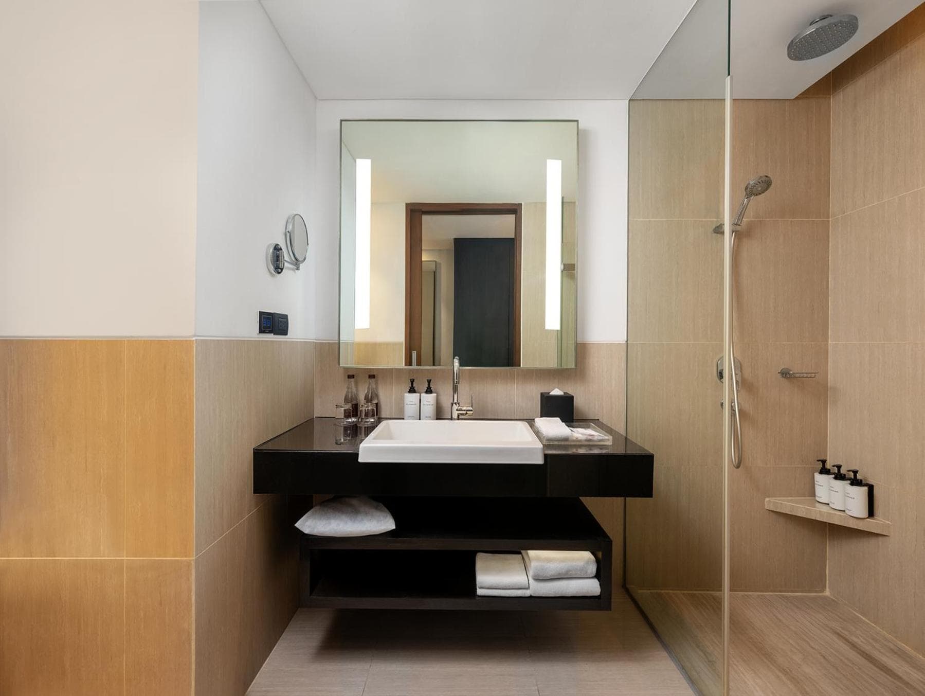 Amara Bangkok Hotel hotel, 180/1 Surawong Road, Sipraya, Bangrak, Bangkok, Thailand — photo 38