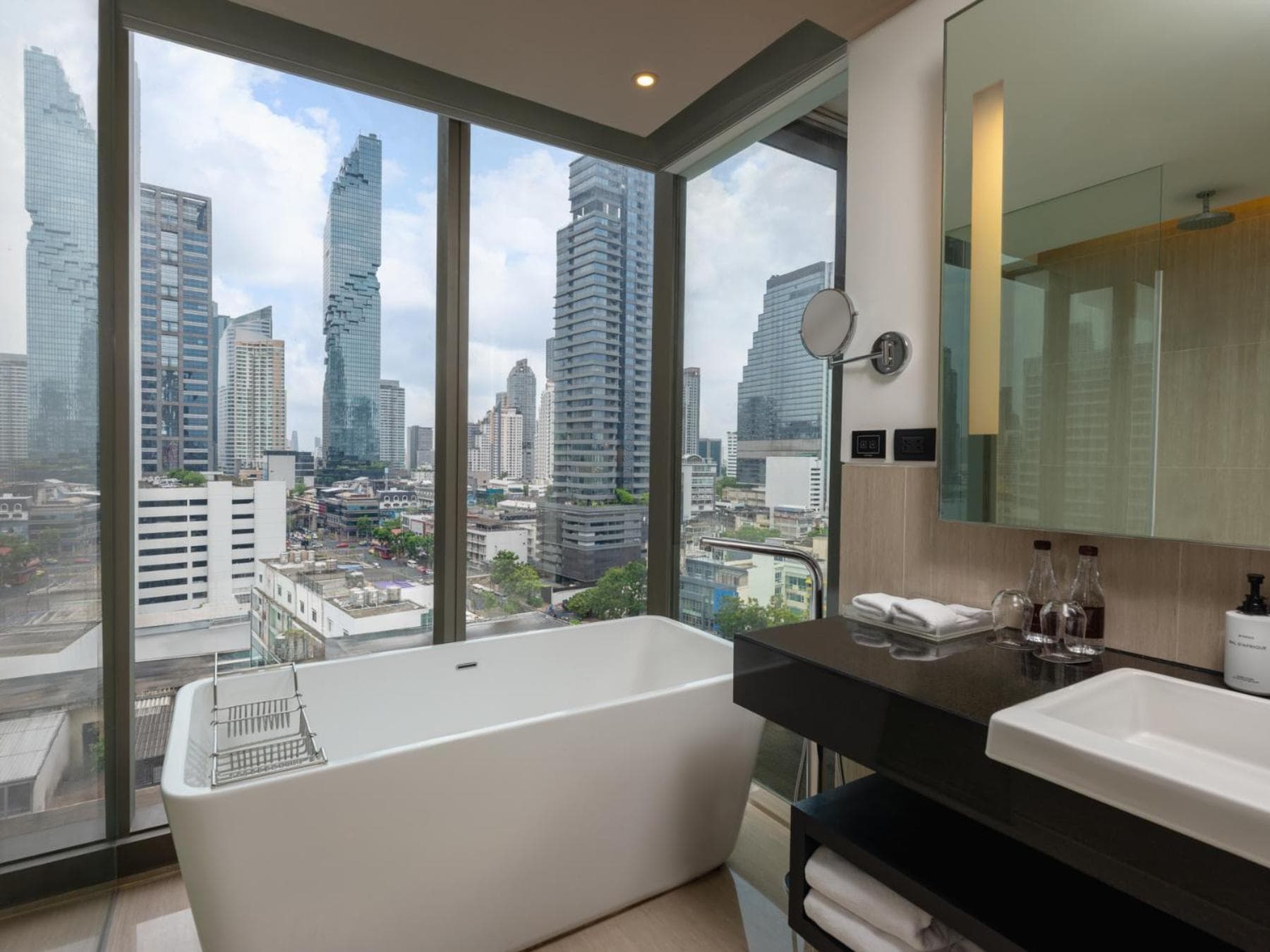 Amara Bangkok Hotel hotel, 180/1 Surawong Road, Sipraya, Bangrak, Bangkok, Thailand — photo 96