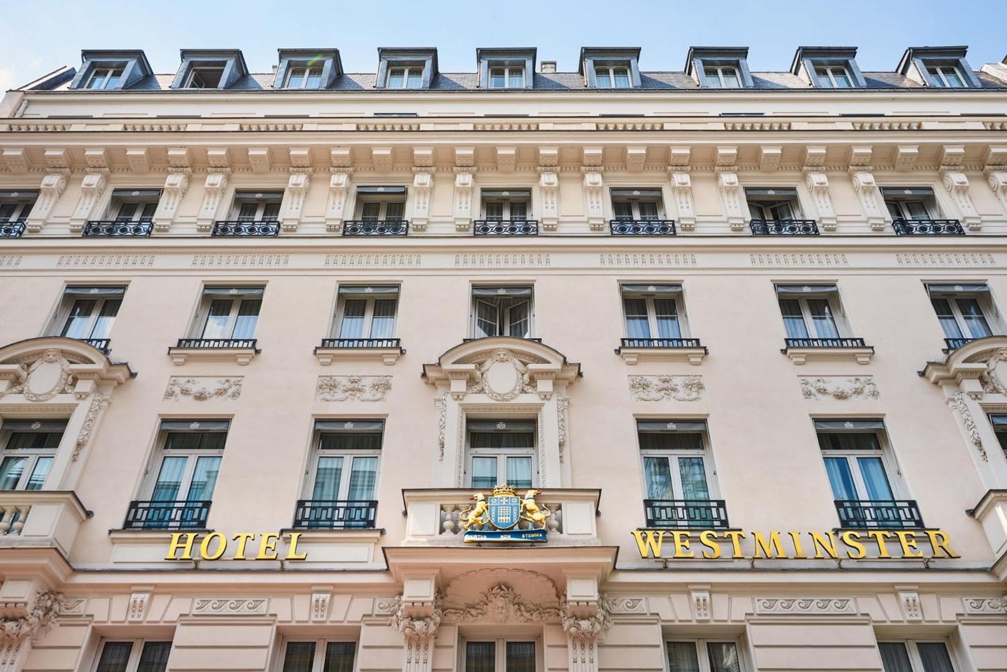Hotel Westminster — 1
