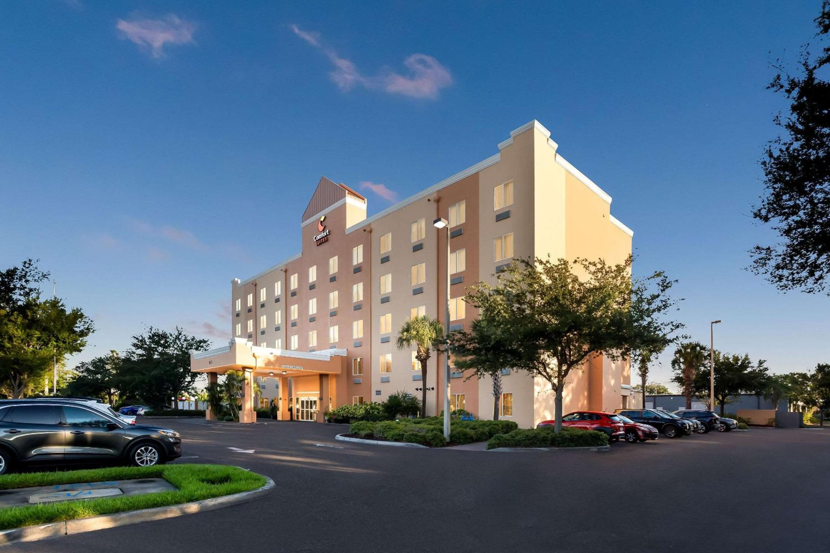Comfort Suites Tampa Aeroporto Nord — 6