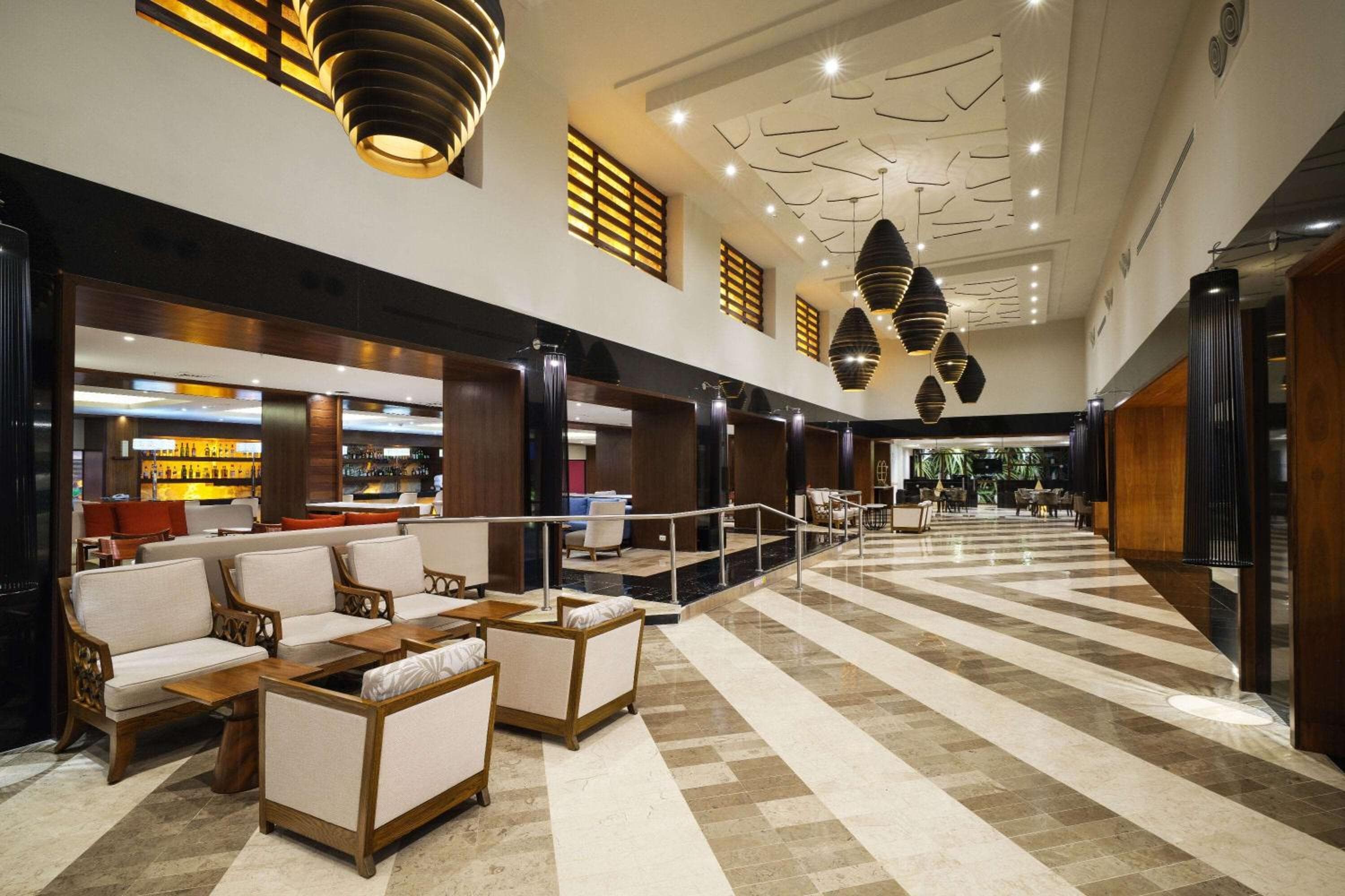 Wyndham Grand Cancun All Inclusive Resort & Villas — 10