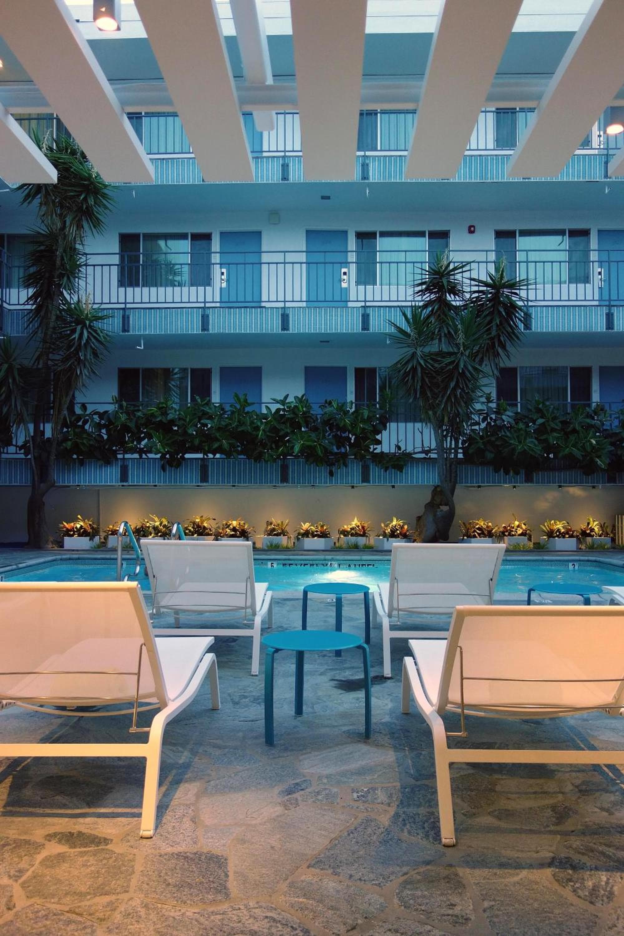 The Beverly Laurel Hotel at West Hollywood — 29