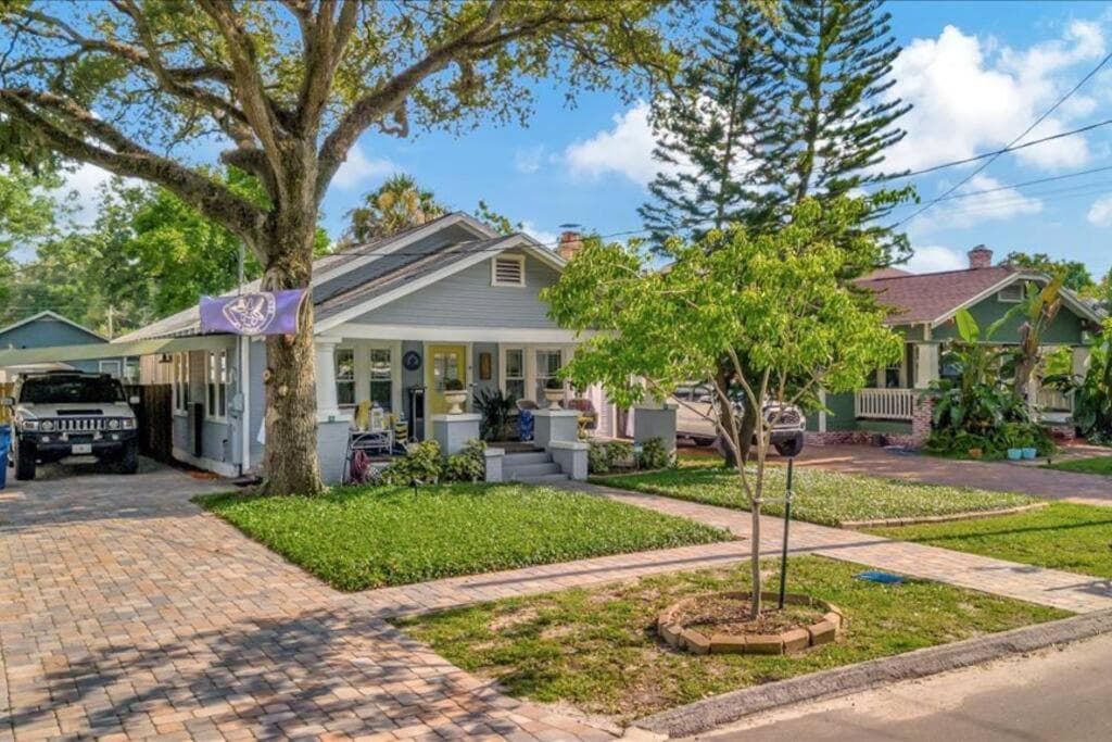 Rivercrest Bungalow Retreat — 10