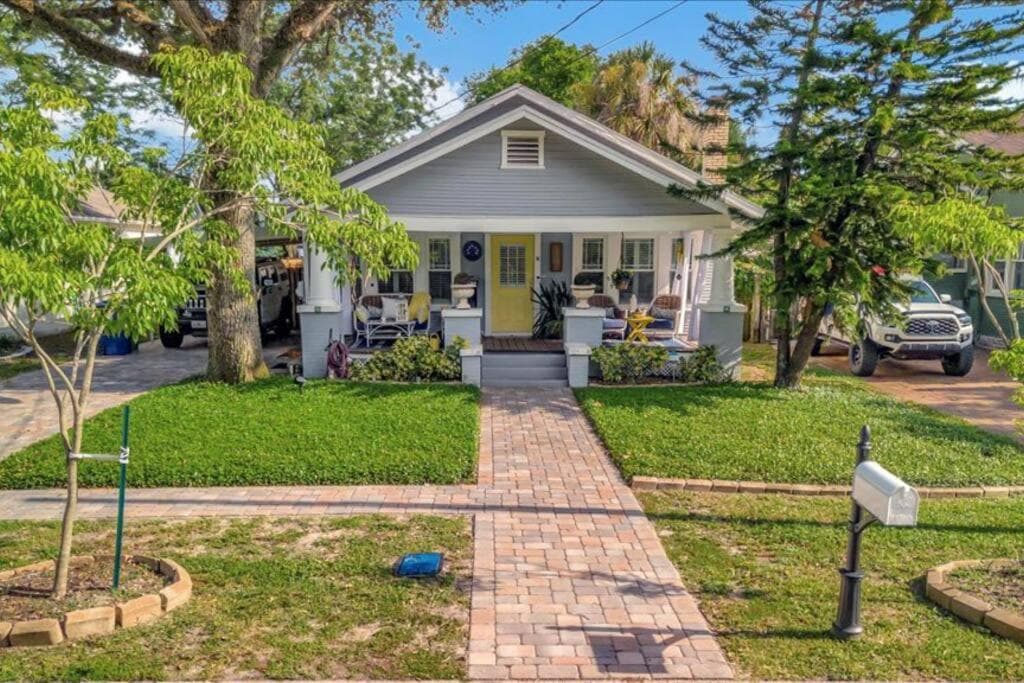 Rivercrest Bungalow Retreat — 1