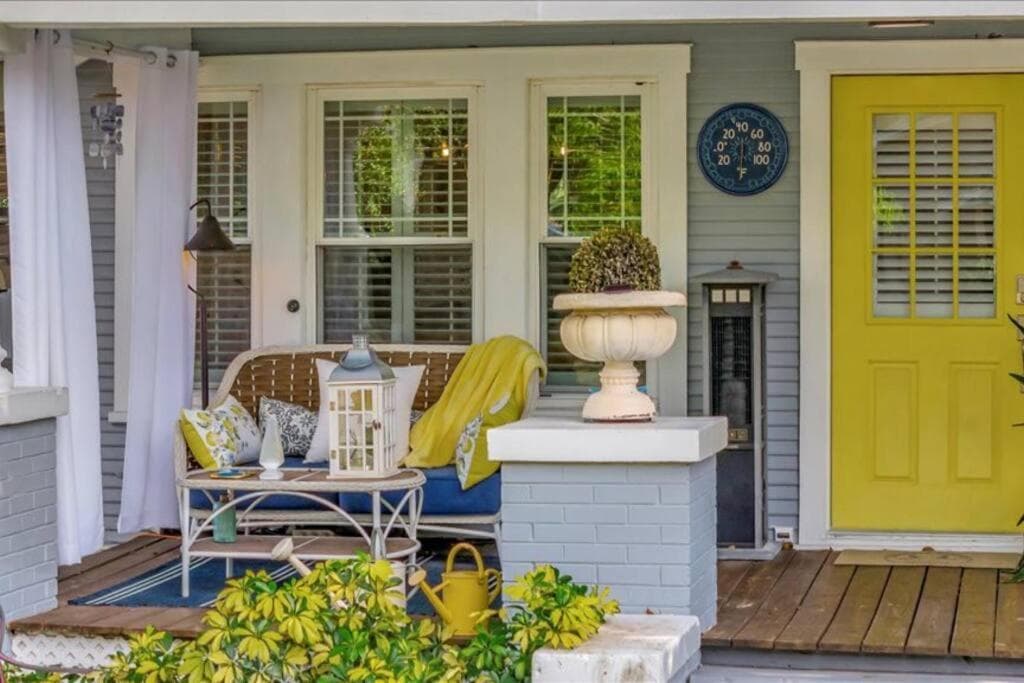 Rivercrest Bungalow Retreat — 8
