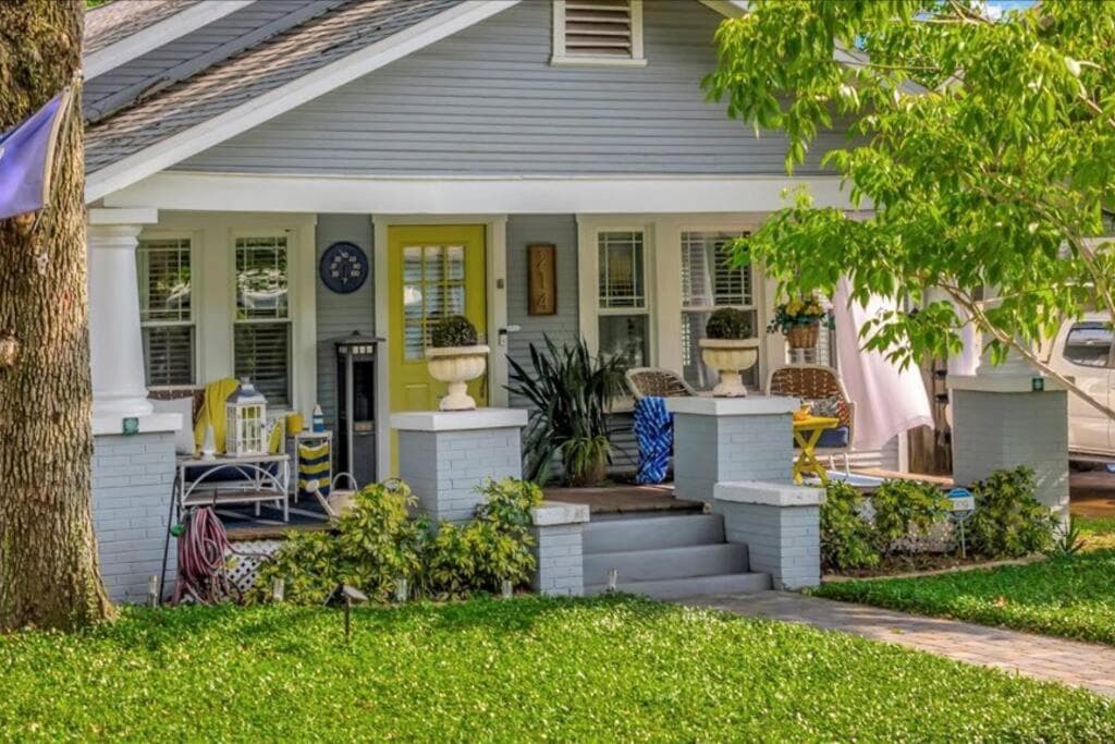 Rivercrest Bungalow Retreat — 16