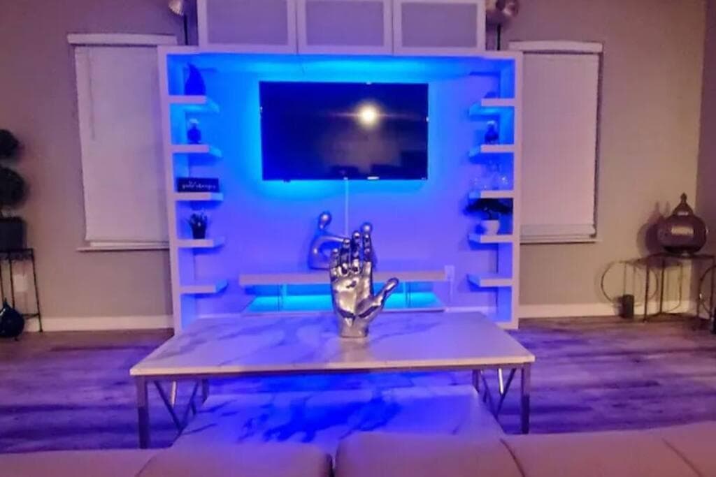 Welcome to Tranquility House — 21