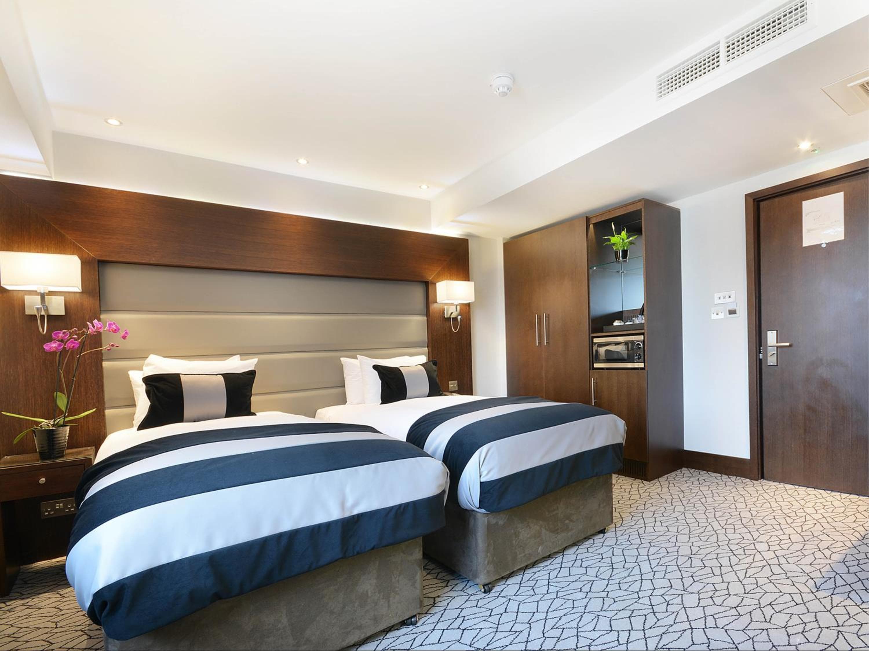 Parco Grand Paddington Corte — 30