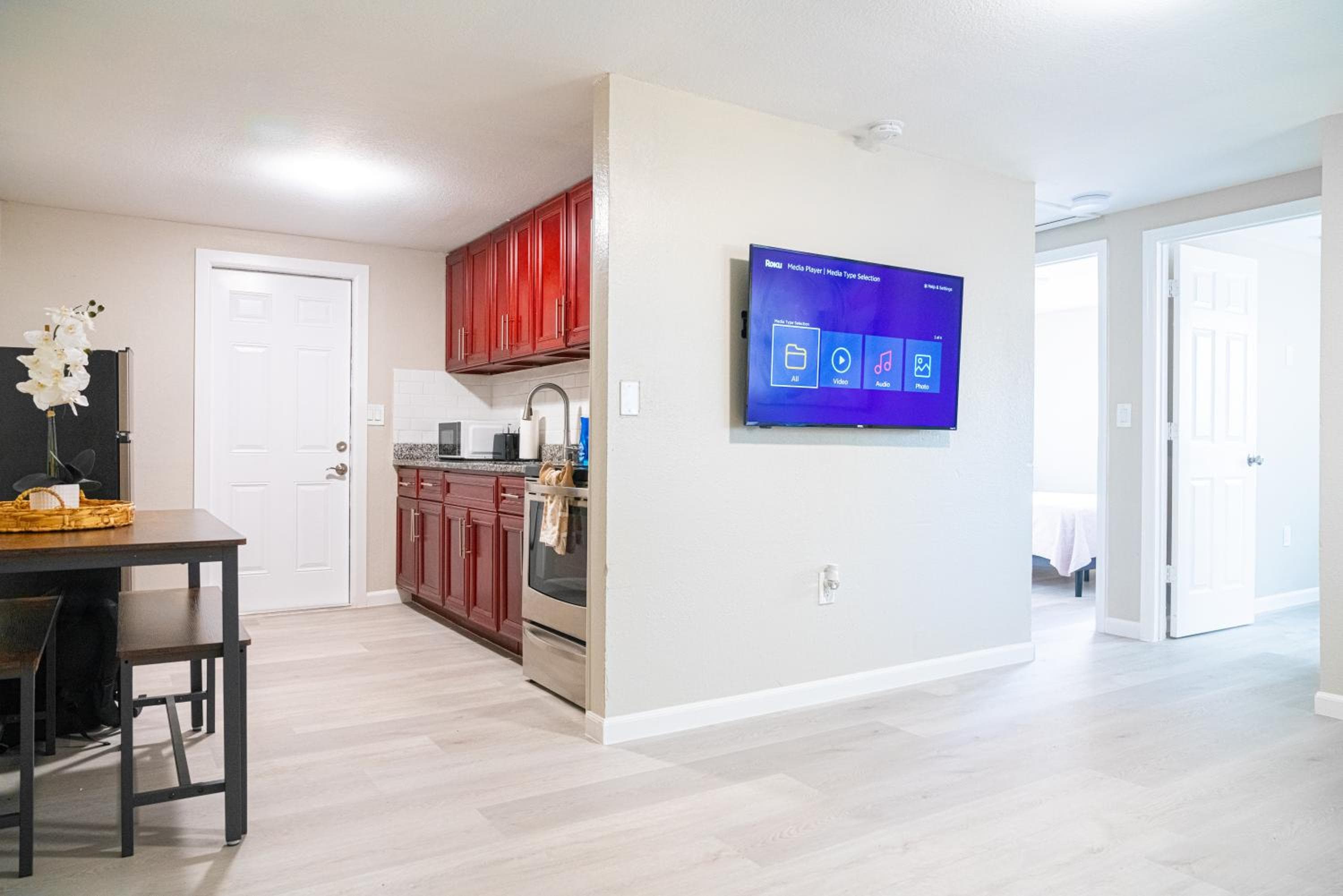 UNIVERSITY SERENITY SUITES — 21