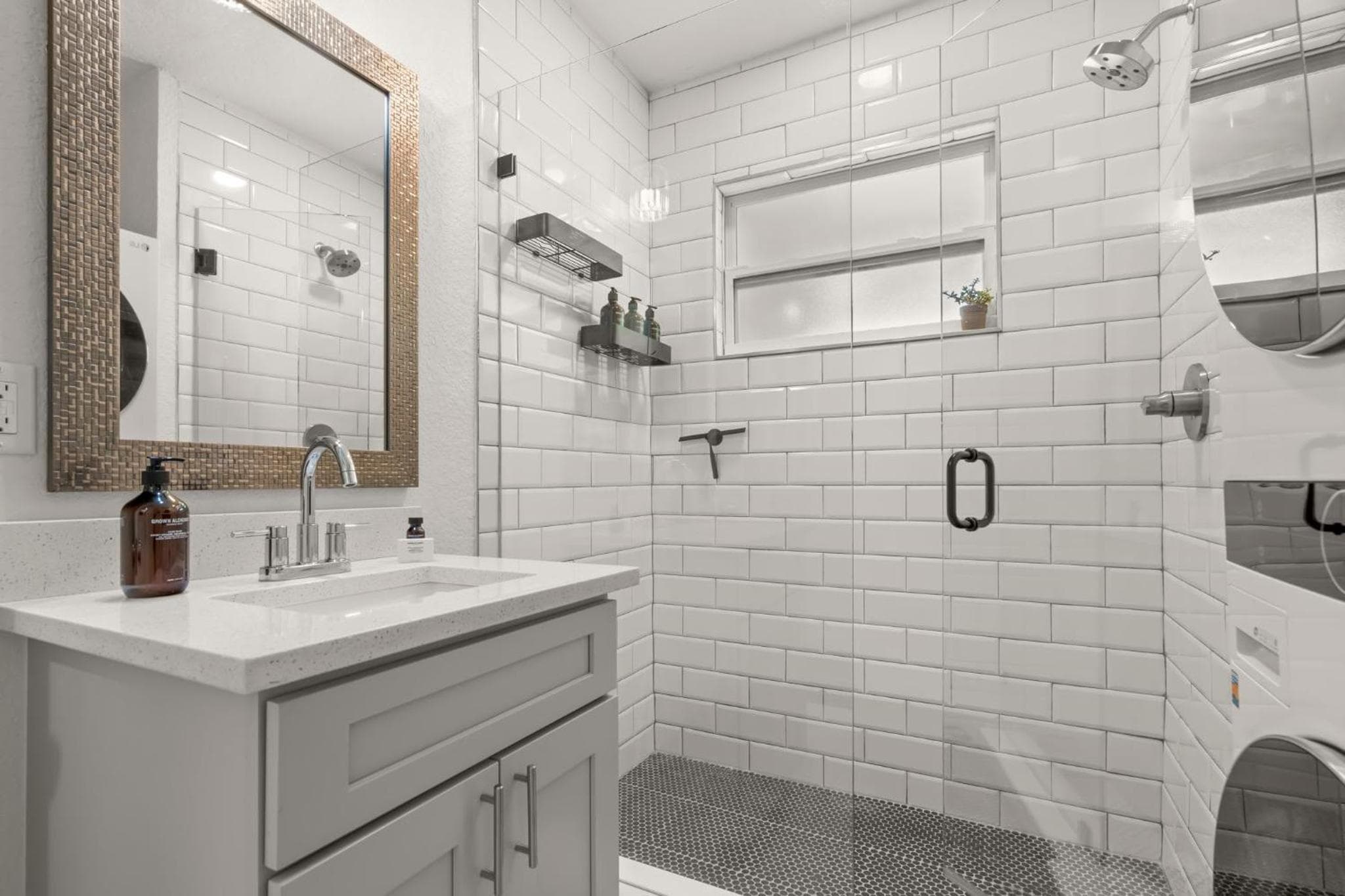 NEW! SoHo Oasis - Incredible Home In Heart of SoHo District — 13