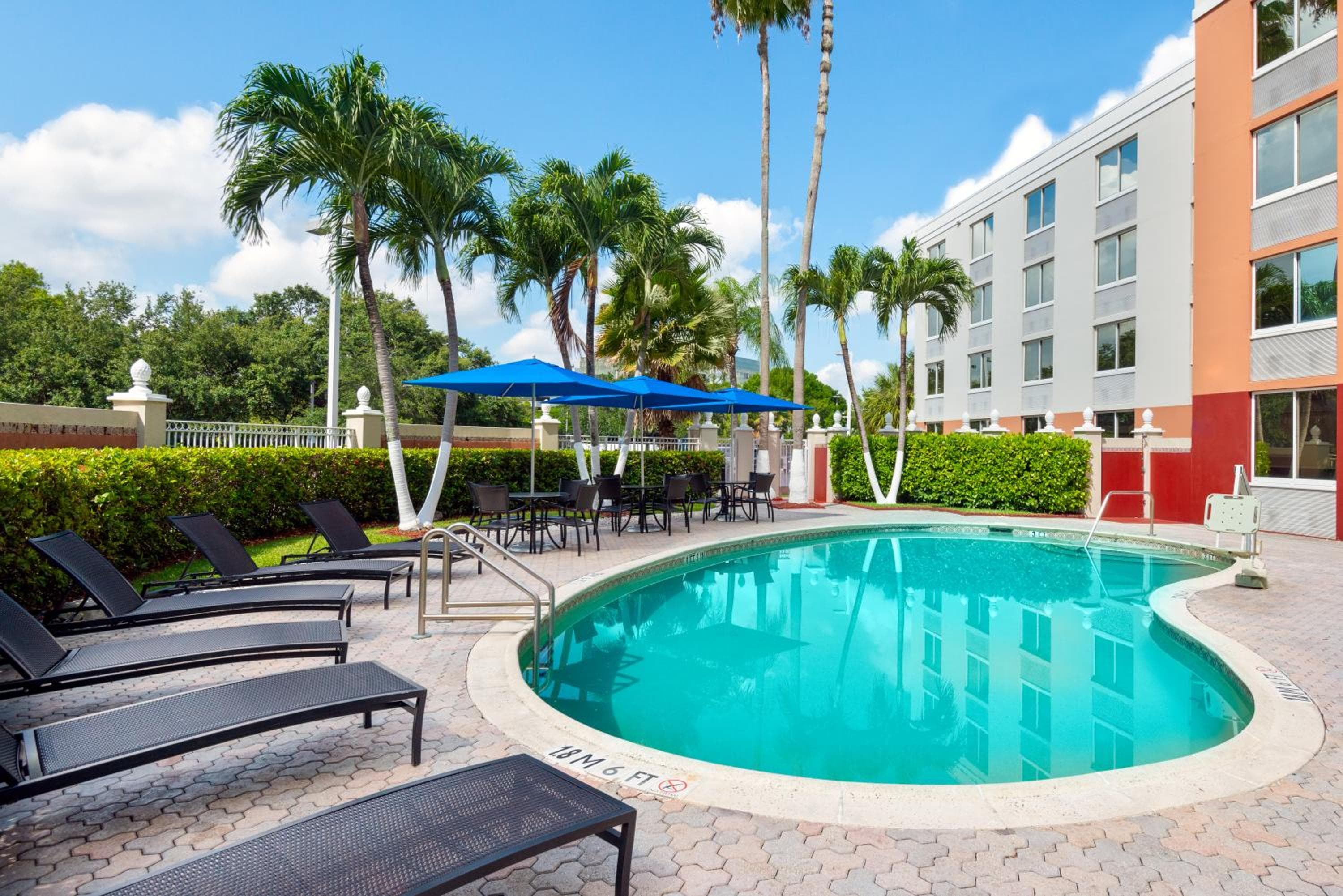 Holiday Inn Express Miami Airport Doral Area, un hotel IHG — 2