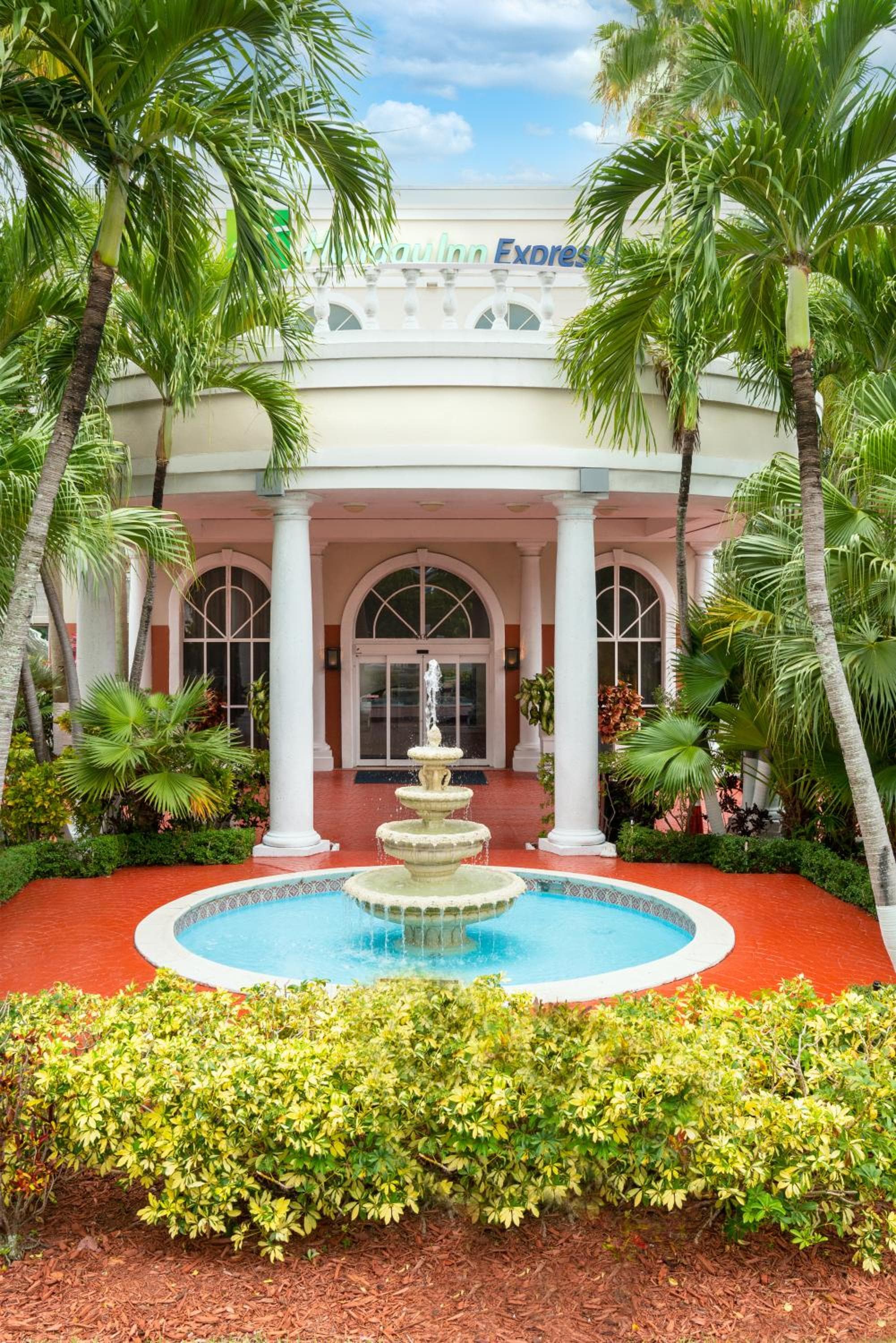 Holiday Inn Express Miami Airport Doral Area, un hotel IHG — 1
