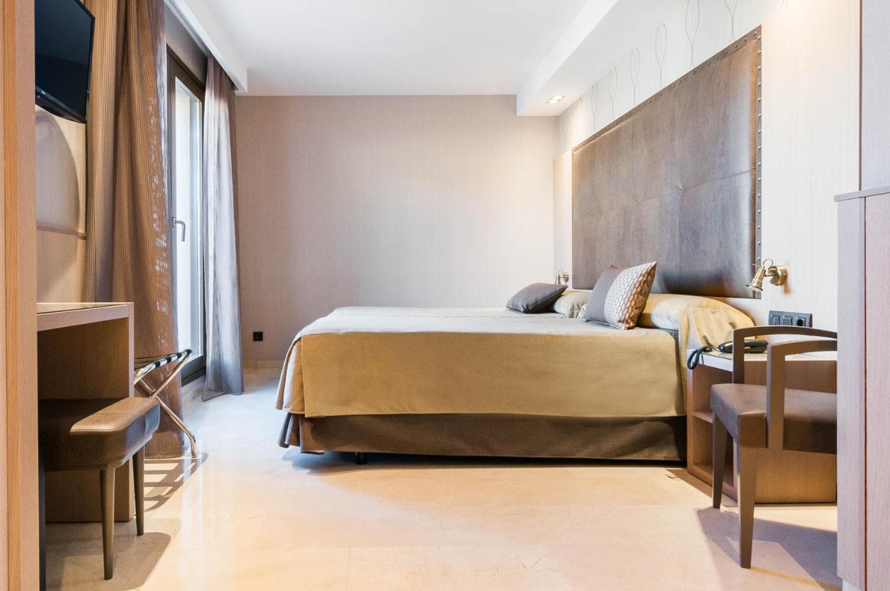 Gran Hotel Barcino — 7