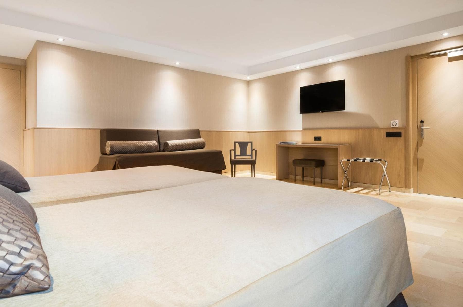 Gran Hotel Barcino — 5