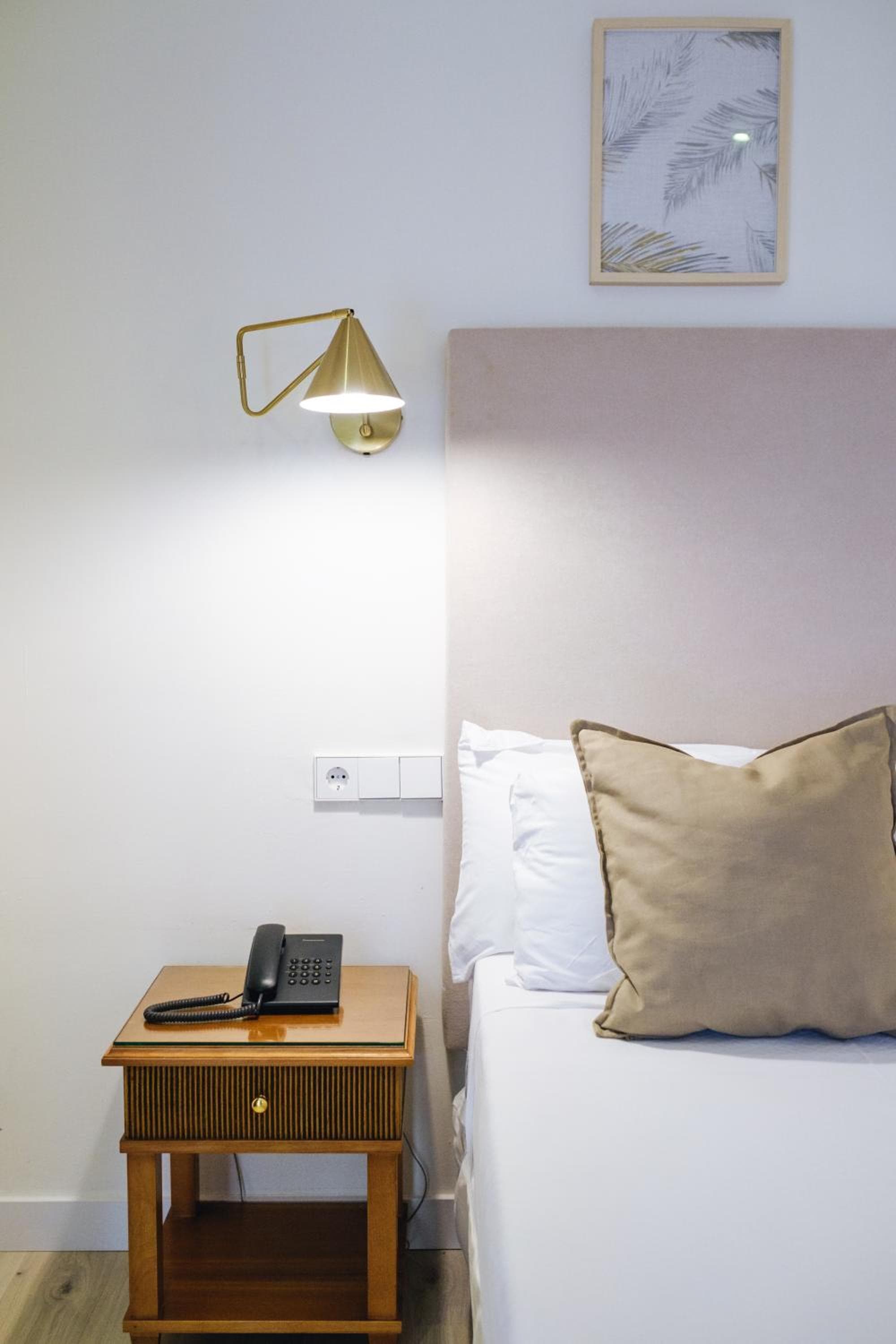 Hotel Ciutat Jardi — 16