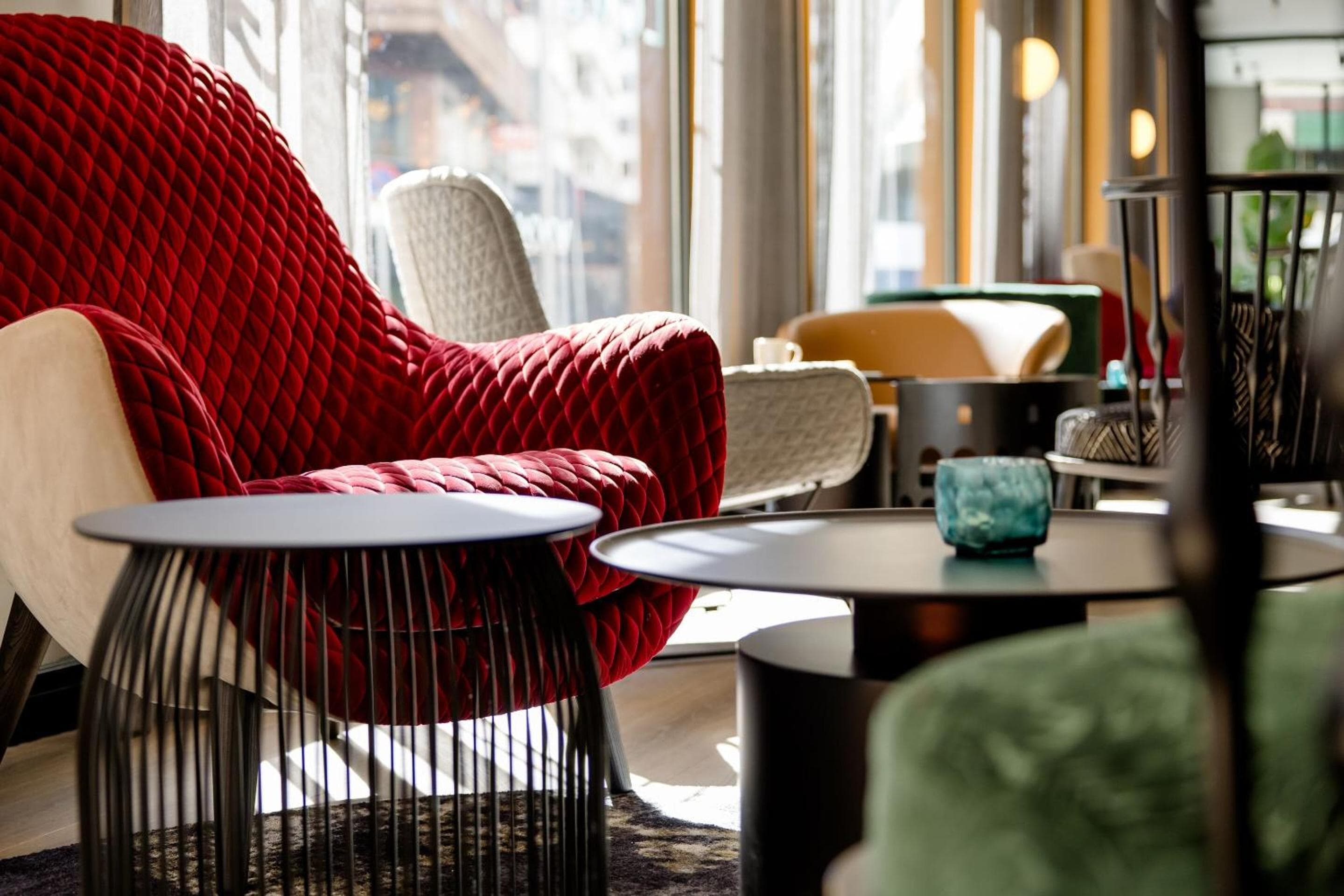 Motel One Madrid-Plaza de España — 12