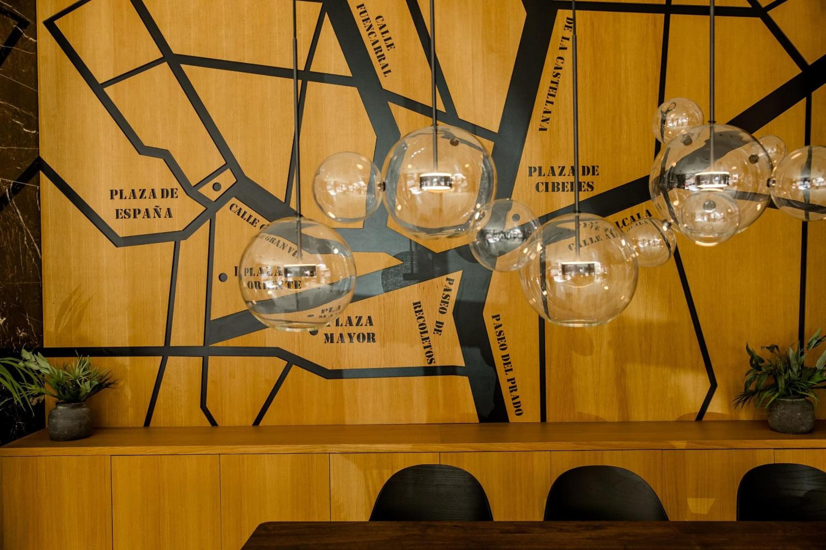 Motel One Madrid-Plaza de España — 19