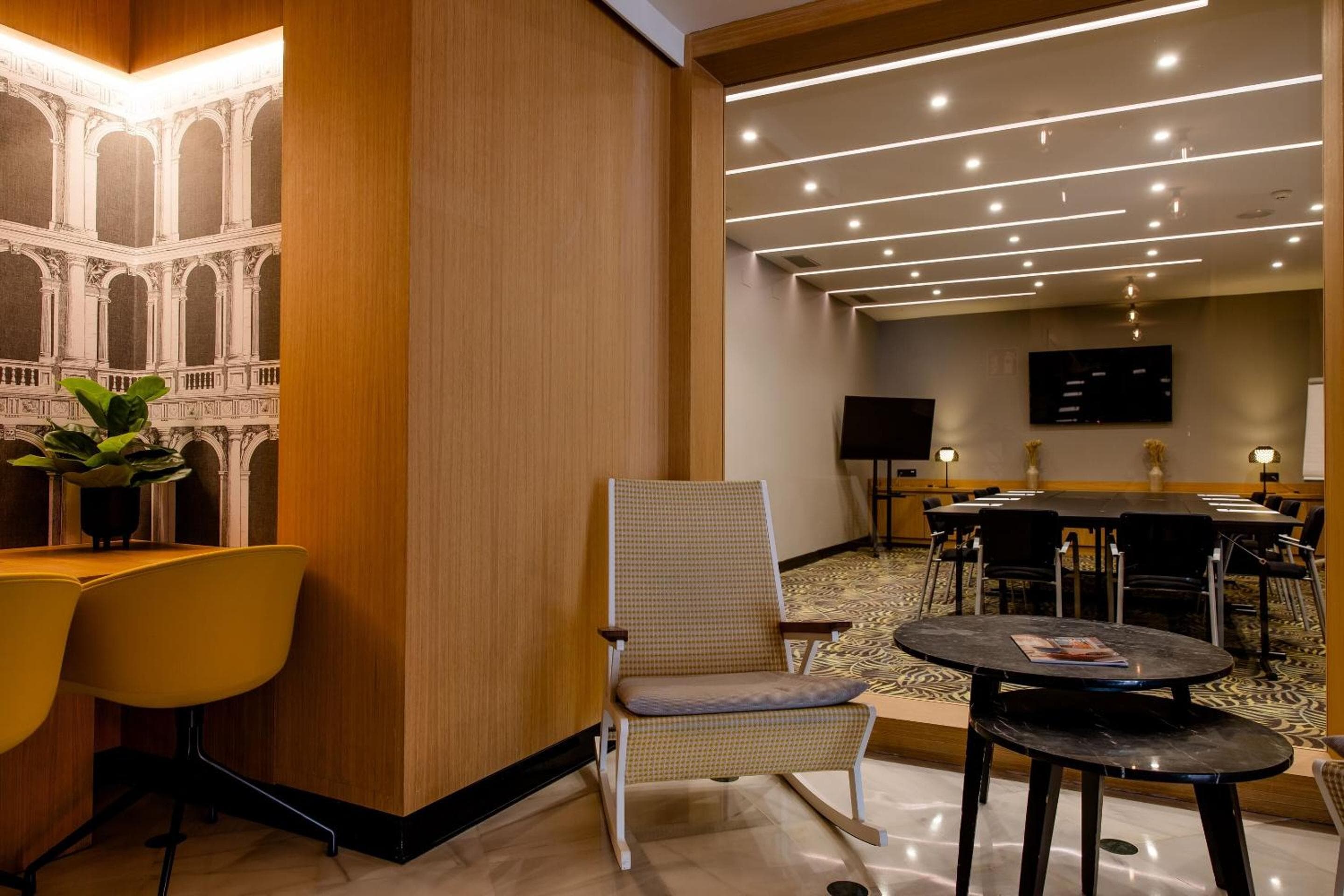 Motel One Madrid-Plaza de España — 24