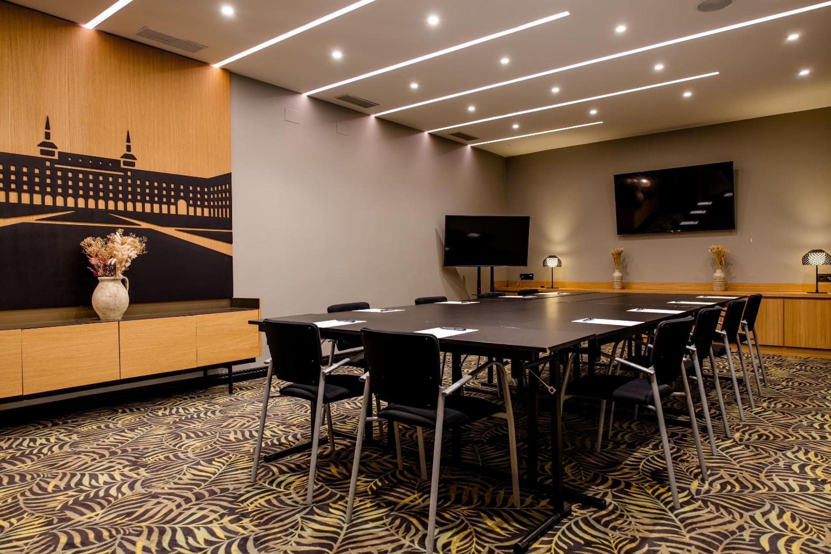 Motel One Madrid-Plaza de España — 30