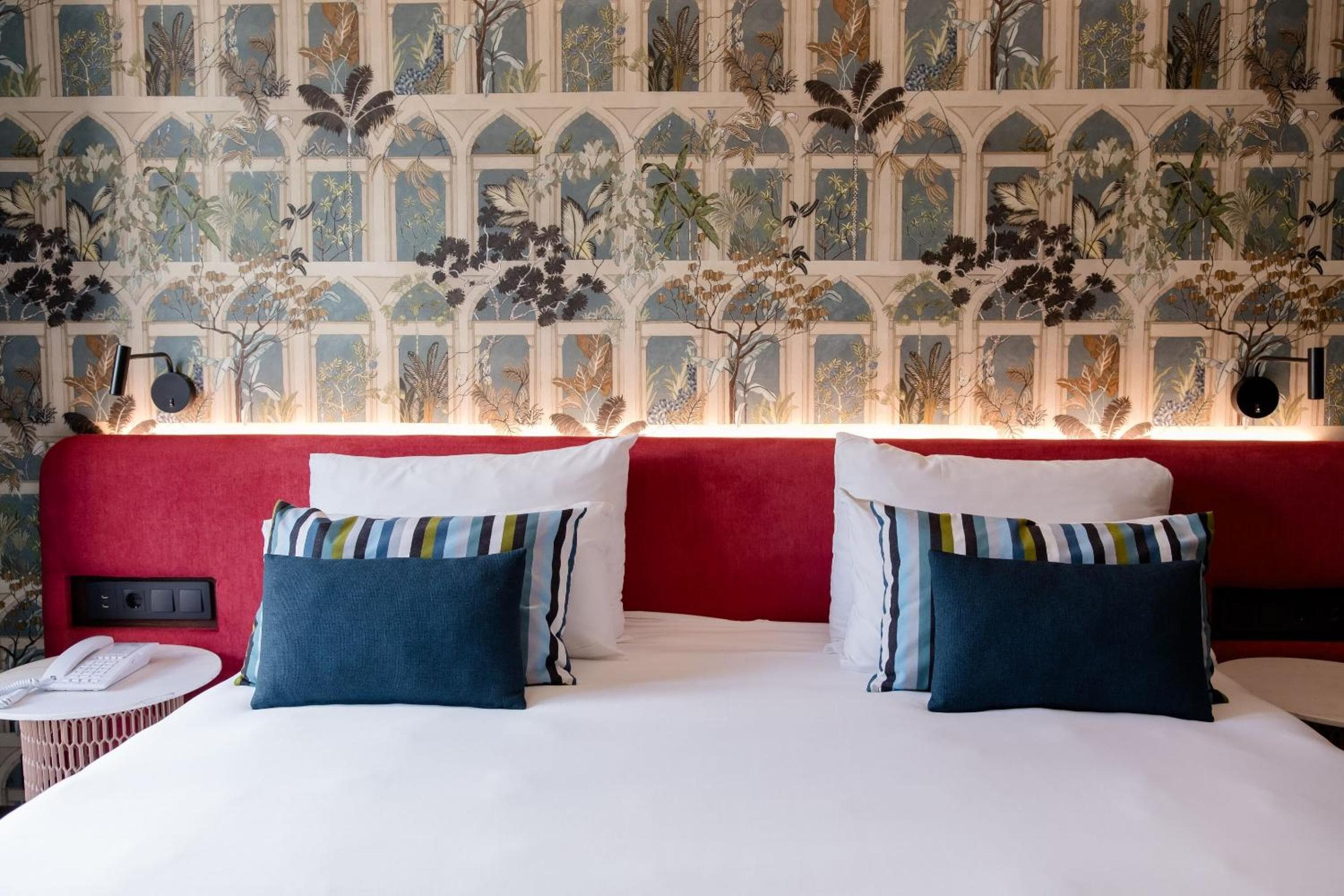 Motel One Madrid-Plaza de España — 3